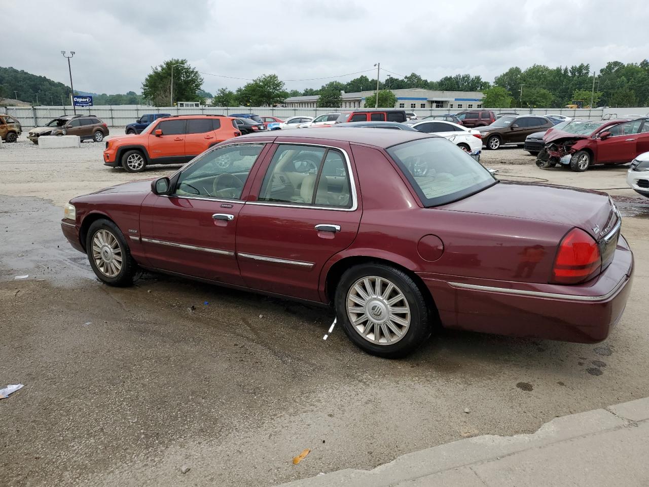 2010 Mercury Grand Marquis Ls Burgundy vin: 2MEBM7FV6AX605554