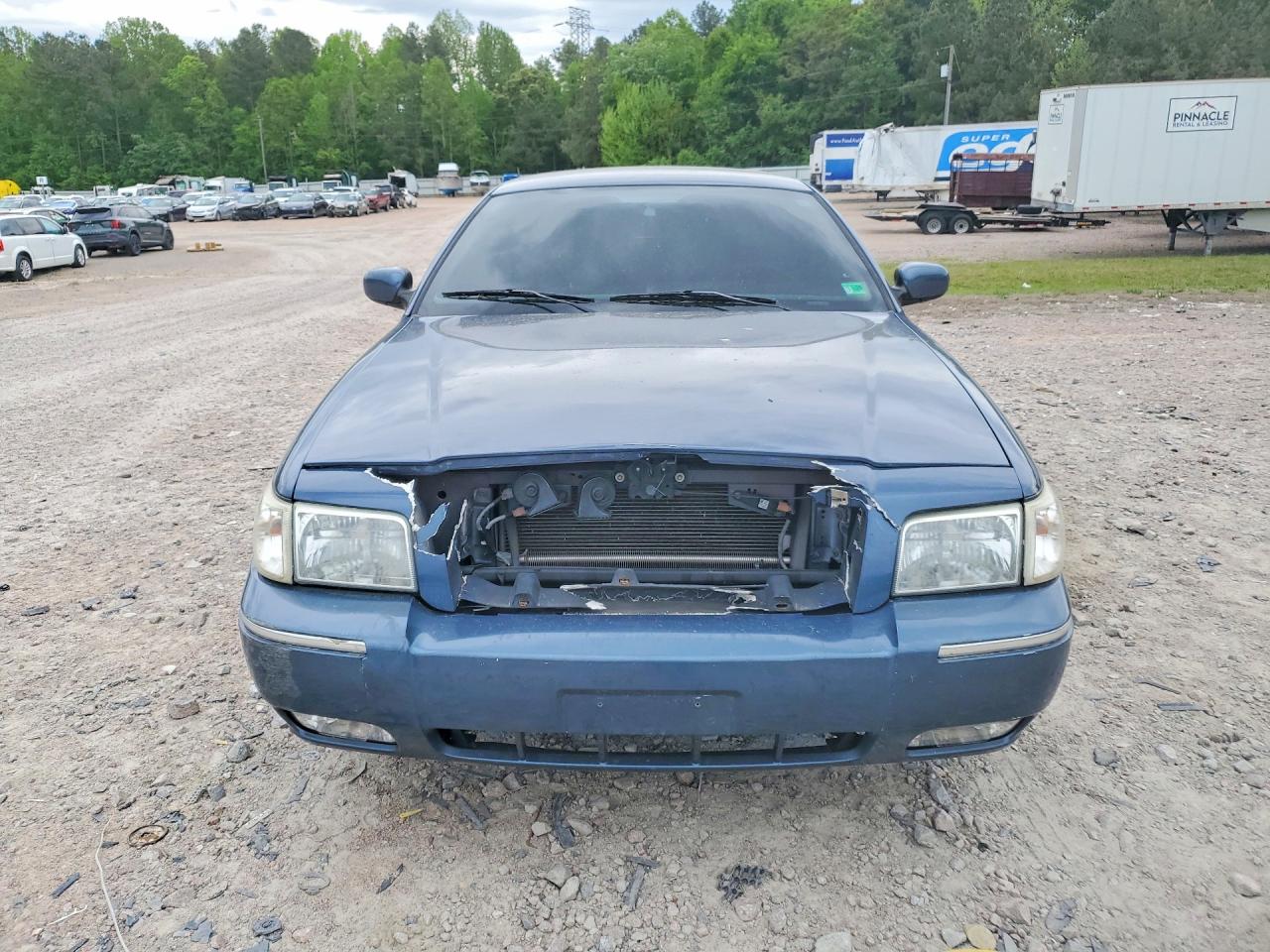 2011 Mercury Grand Marquis Ls Blue vin: 2MEBM7FV6BX605622