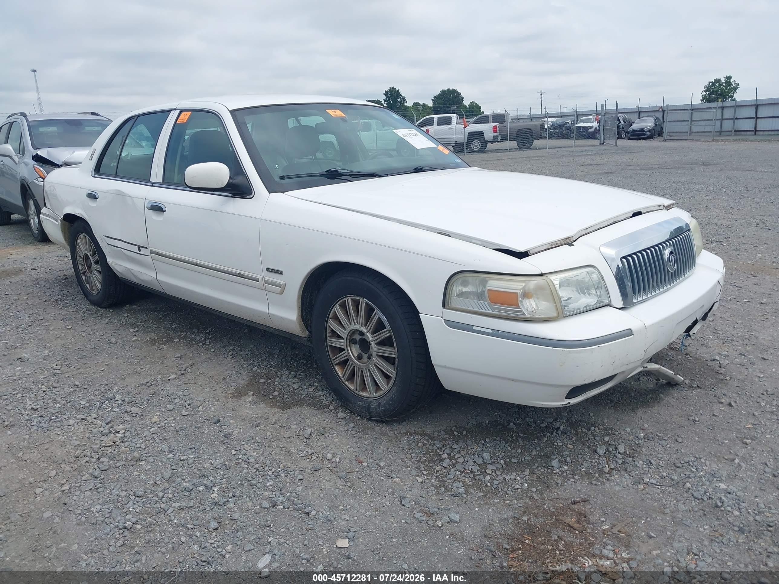 2010 Mercury Grand Marquis Ls (fleet Only) White vin: 2MEBM7FV7AX610097