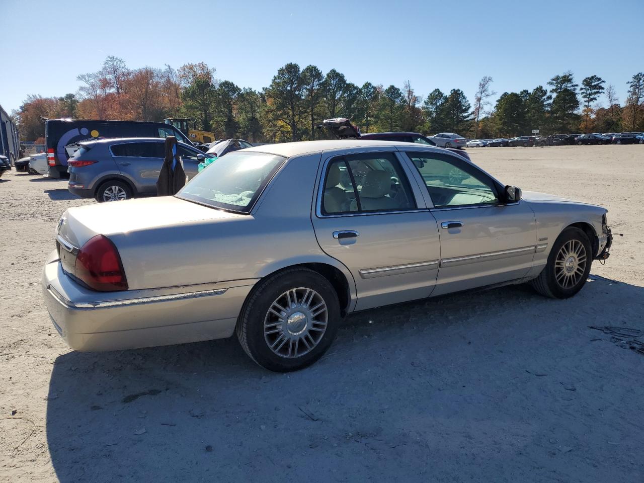 2010 Mercury Grand Marquis Ls Gray vin: 2MEBM7FV7AX612559