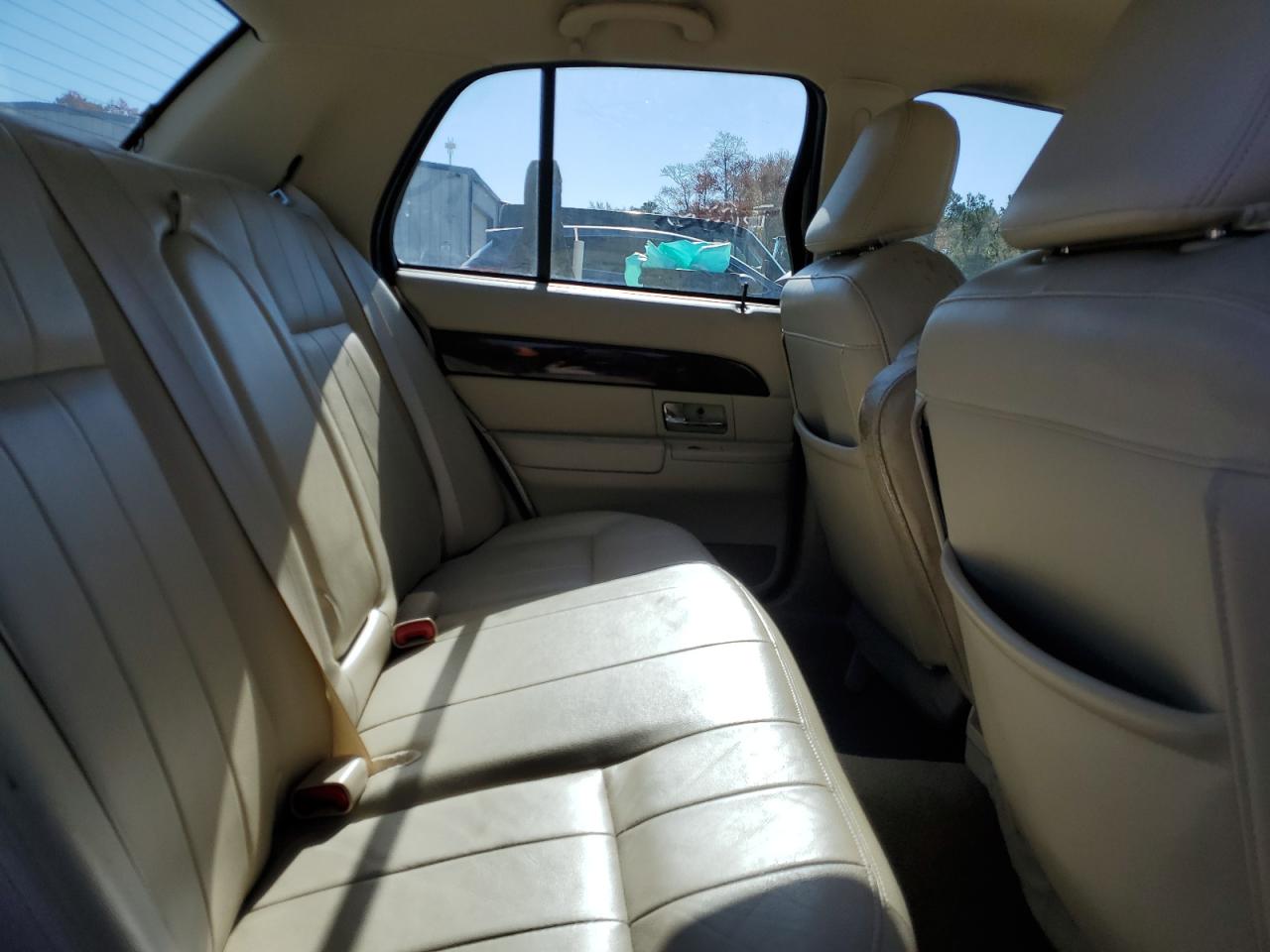 2010 Mercury Grand Marquis Ls Gray vin: 2MEBM7FV7AX612559