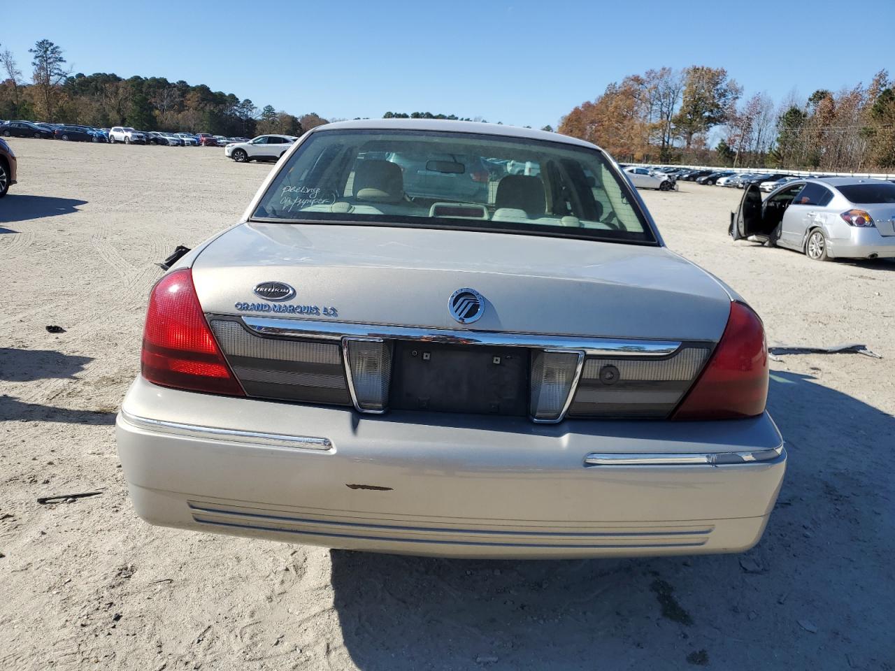 2010 Mercury Grand Marquis Ls Gray vin: 2MEBM7FV7AX612559