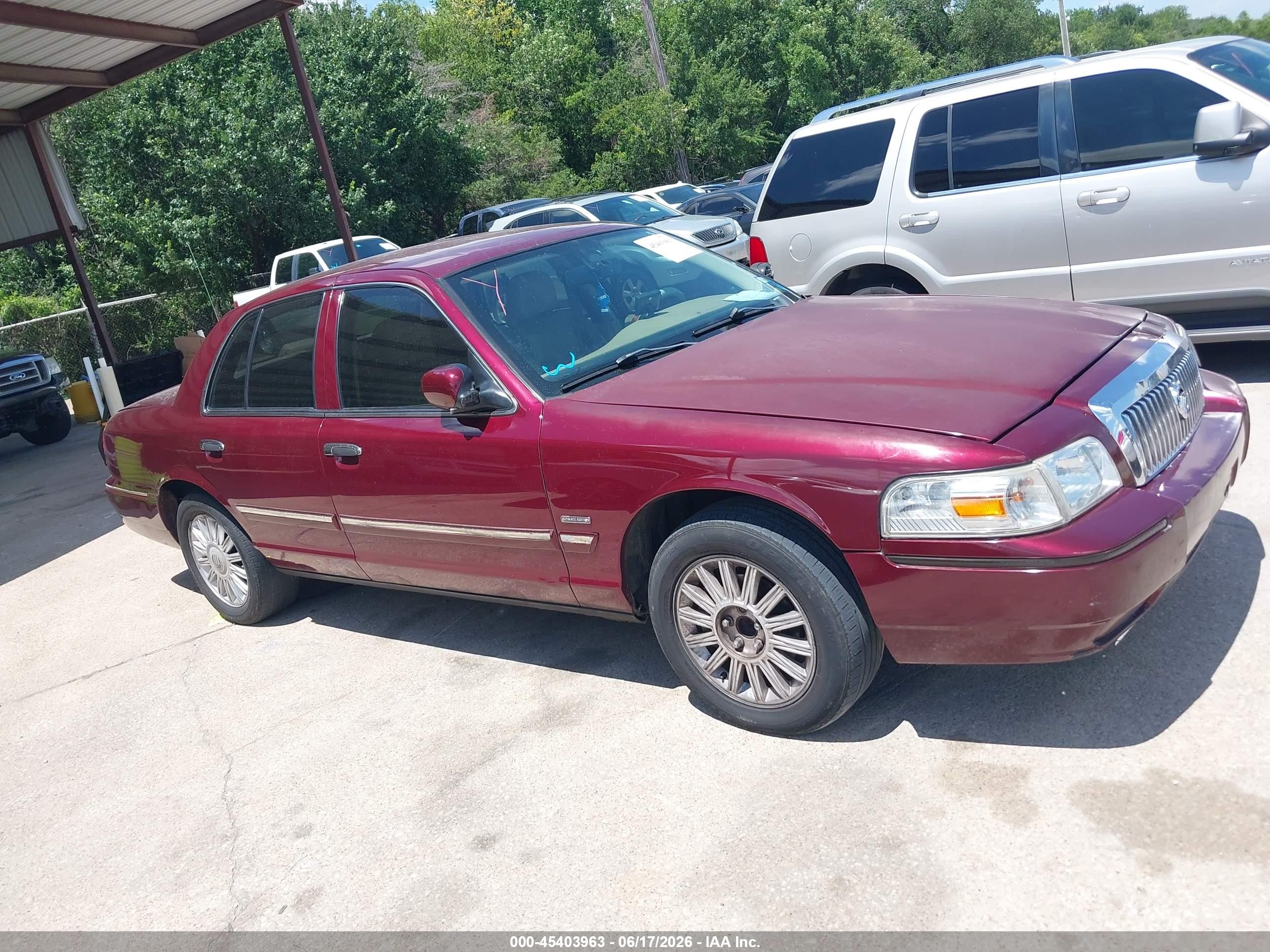 2010 Mercury Grand Marquis Ls (fleet Only) Maroon vin: 2MEBM7FV7AX619561