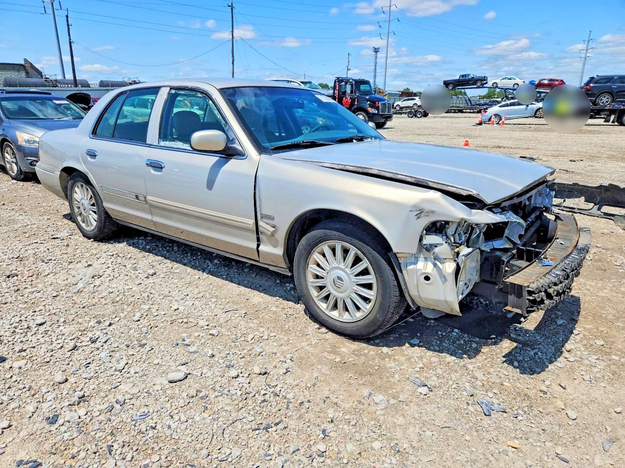 2010 Mercury Grand Marquis Ls Silver vin: 2MEBM7FV7AX621701
