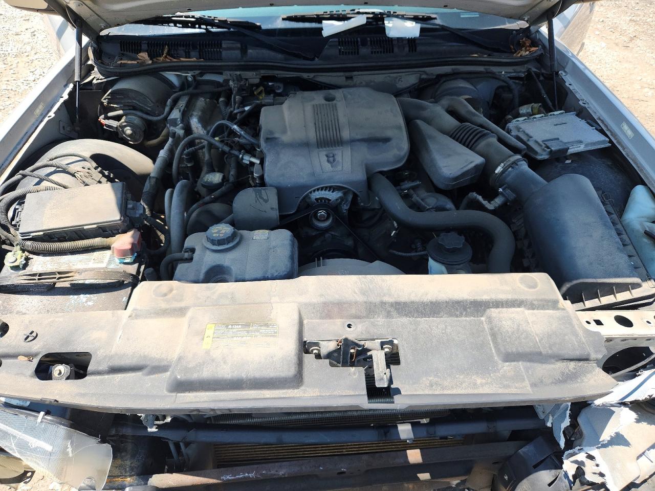 2010 Mercury Grand Marquis Ls Silver vin: 2MEBM7FV7AX621701