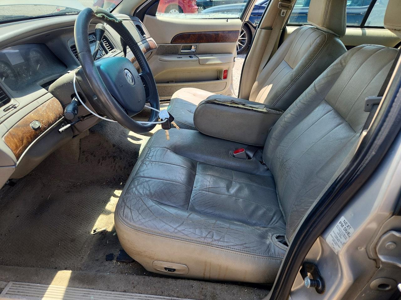 2010 Mercury Grand Marquis Ls Silver vin: 2MEBM7FV7AX621701