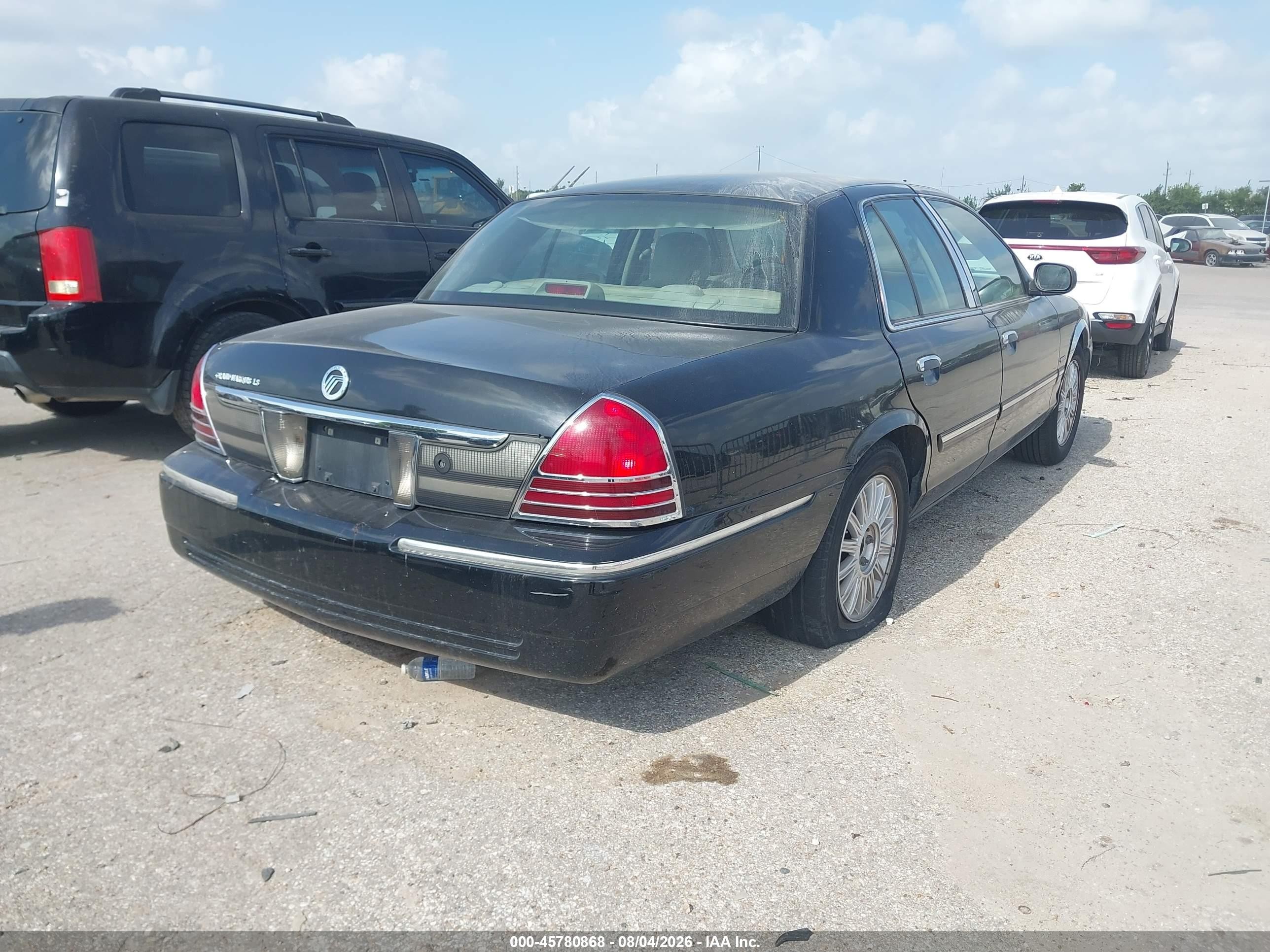 2010 Mercury Grand Marquis Ls (fleet Only) Black vin: 2MEBM7FV8AX600310