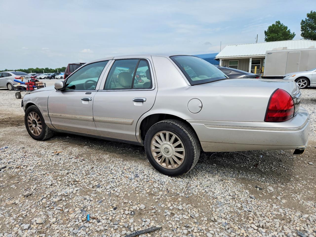 2010 Mercury Grand Marquis Ls Silver vin: 2MEBM7FV8AX612473