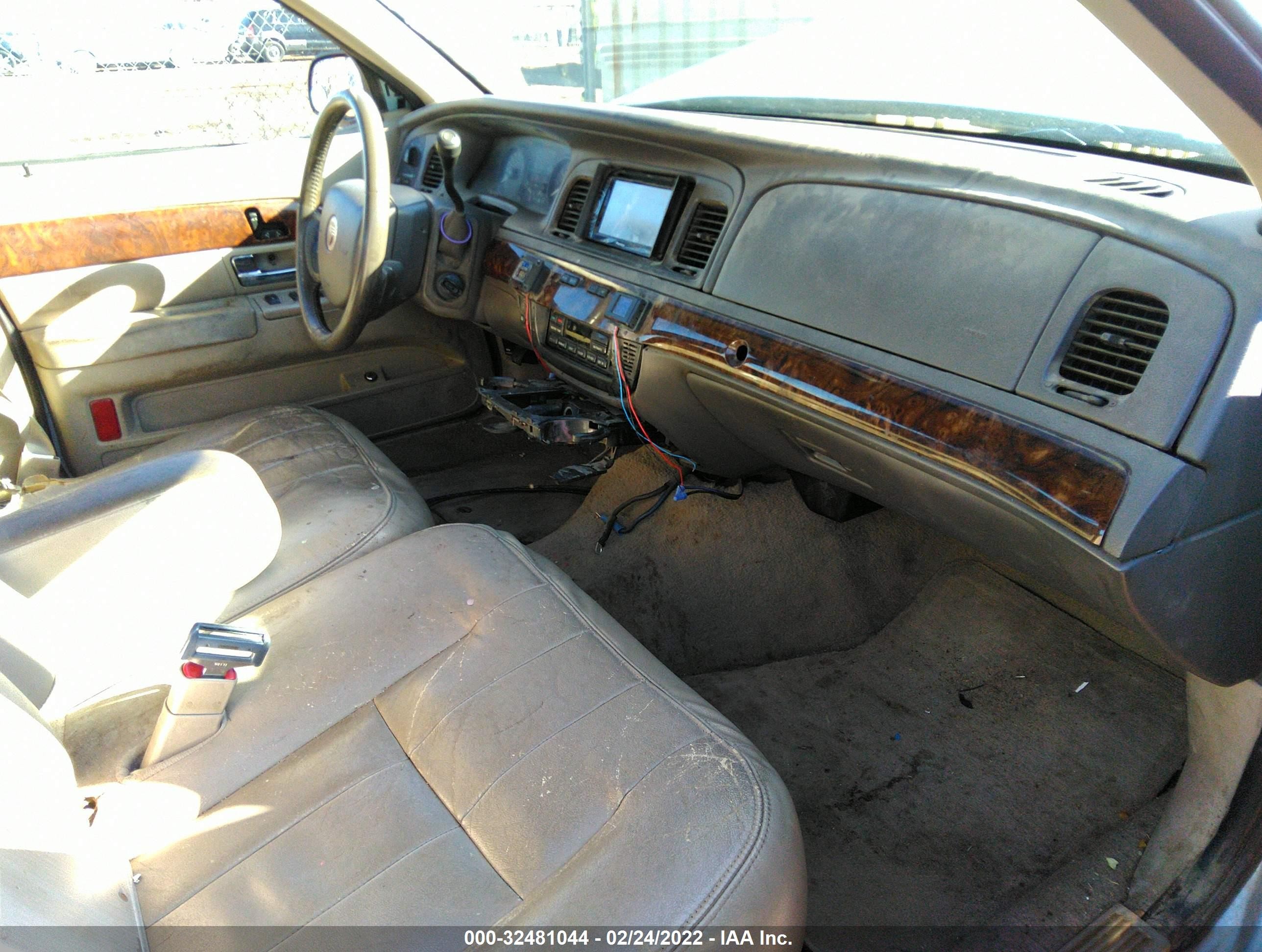 2010 Mercury Grand Marquis Ls (fleet Only) Light Blue vin: 2MEBM7FV8AX626227