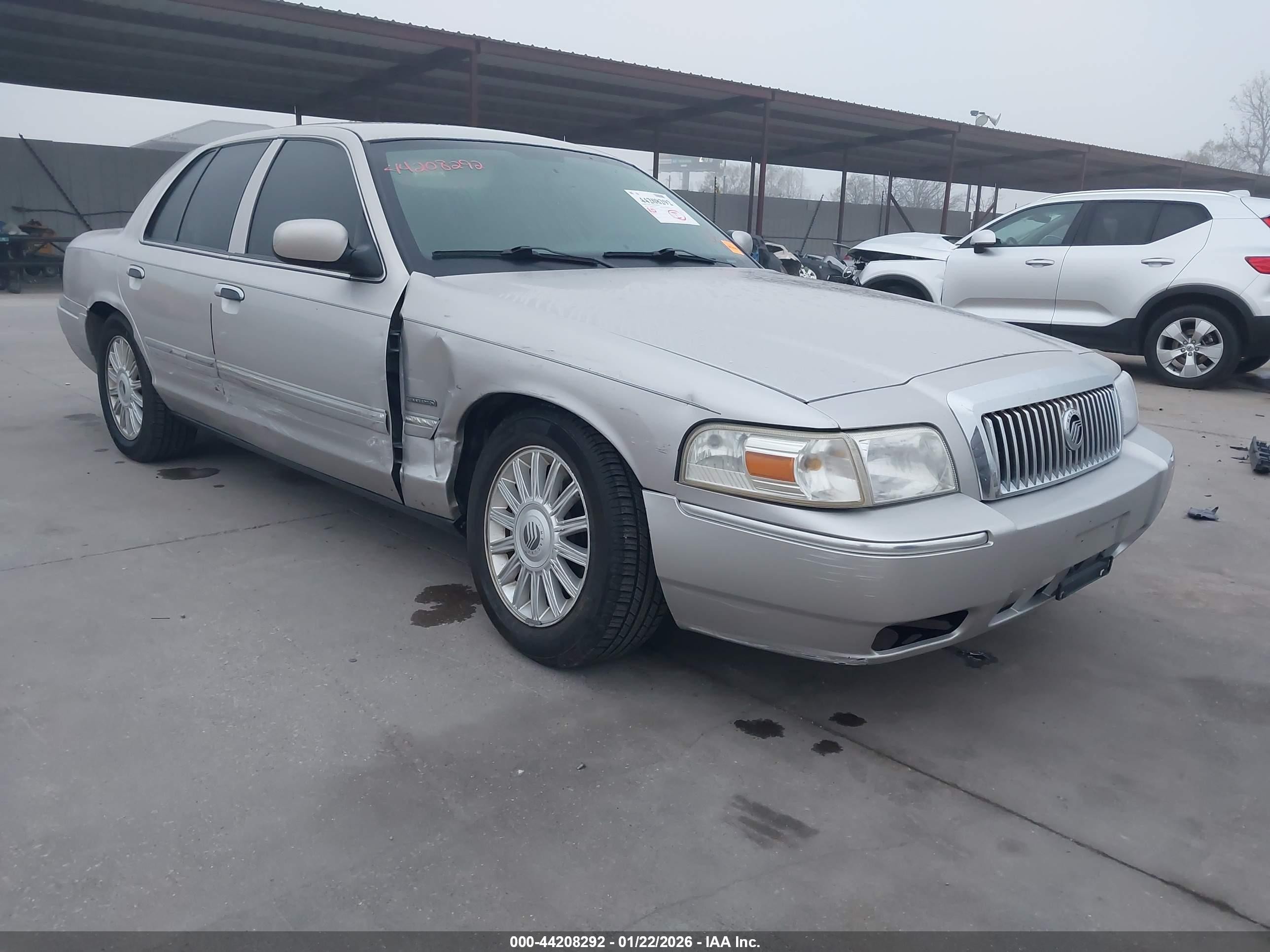 2MEBM7FV8AX633694