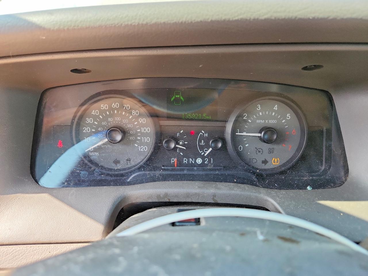 2010 Mercury Grand Marquis Ls Tan vin: 2MEBM7FV9AX609016