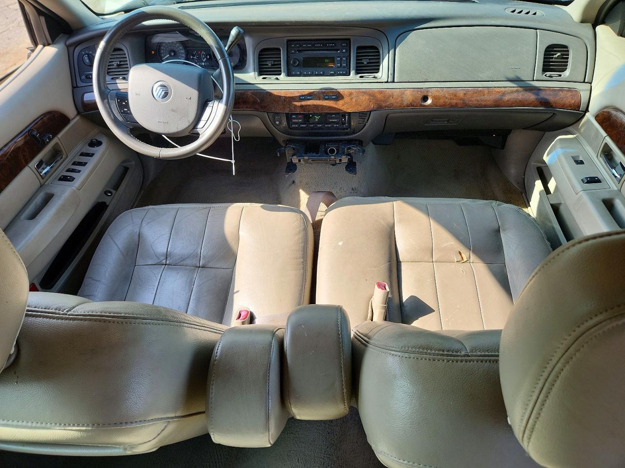 2010 Mercury Grand Marquis Ls Tan vin: 2MEBM7FV9AX609016