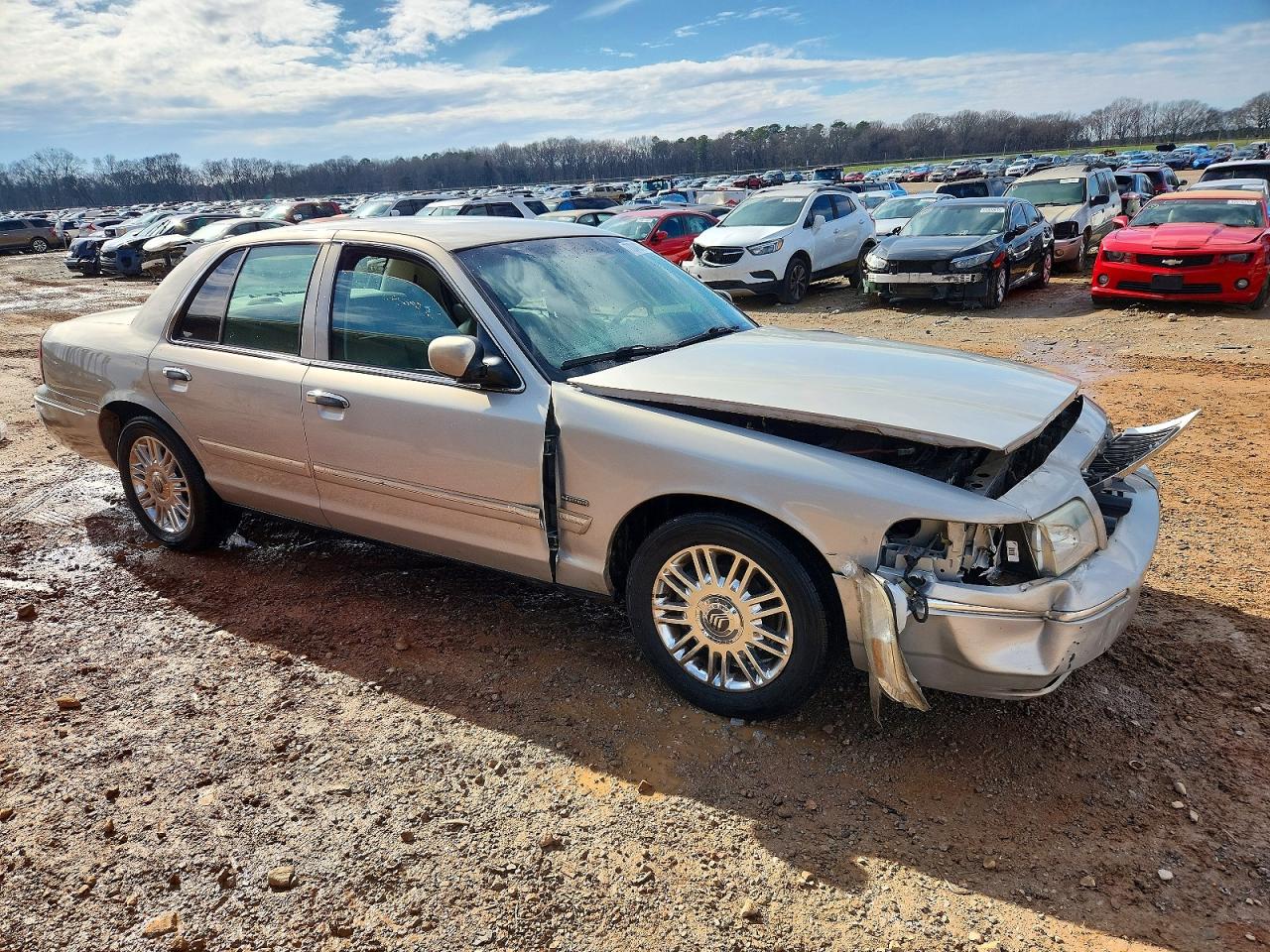 2011 Mercury Grand Marquis Ls Silver vin: 2MEBM7FV9BX600091