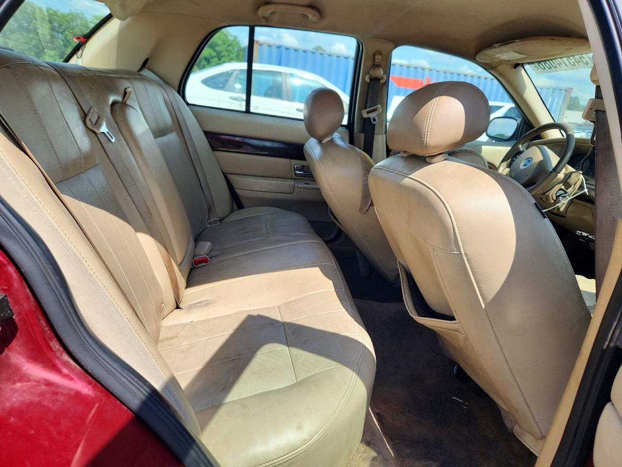 2011 Mercury Grand Marquis Ls Burgundy vin: 2MEBM7FV9BX606313