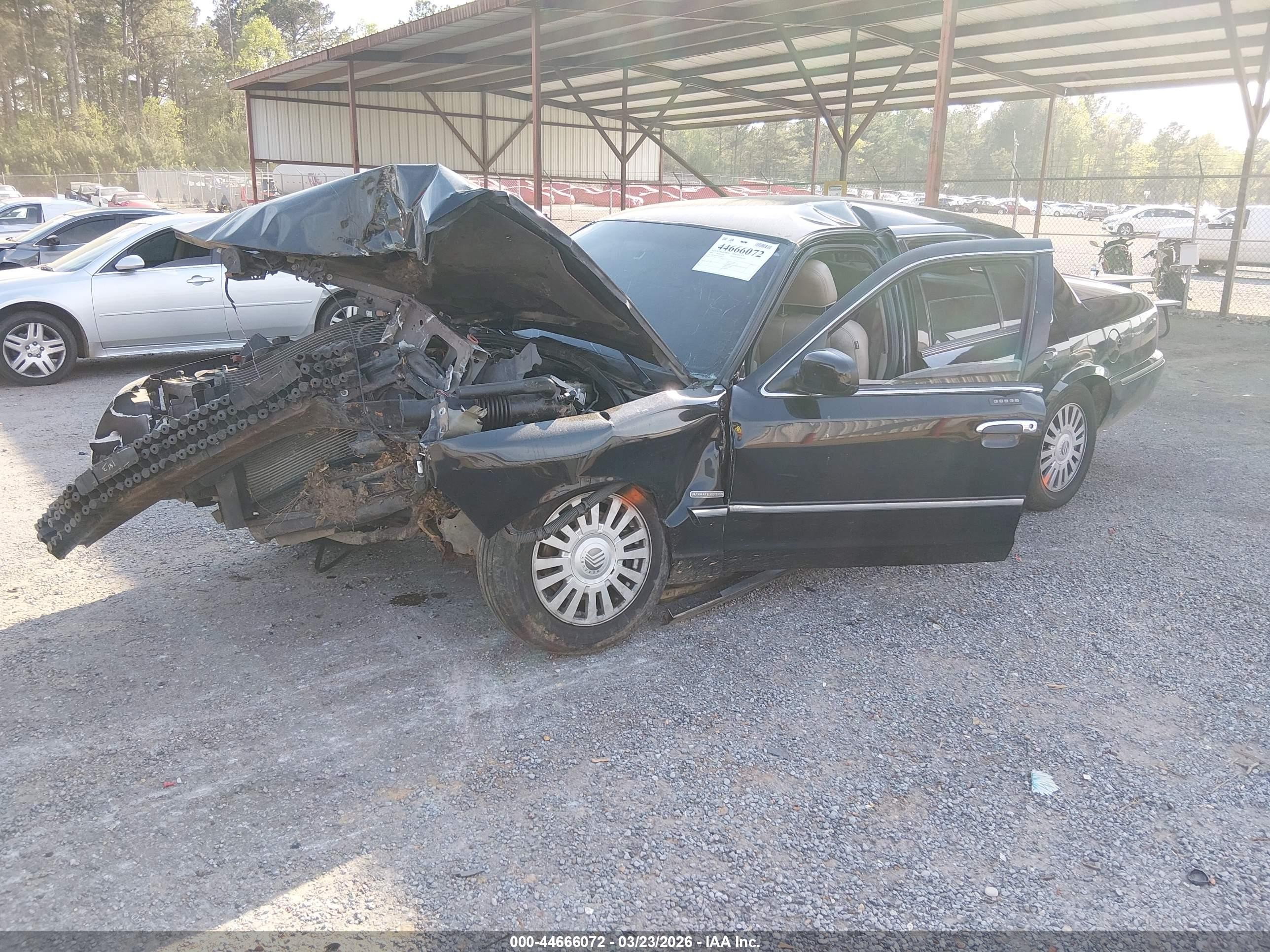2010 Mercury Grand Marquis Ls (fleet Only) Black vin: 2MEBM7FVXAX600132