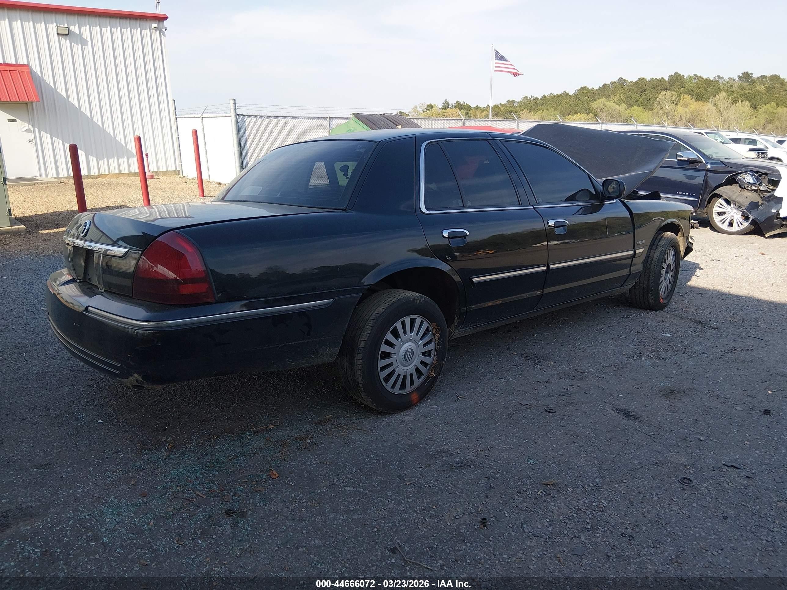 2010 Mercury Grand Marquis Ls (fleet Only) Black vin: 2MEBM7FVXAX600132