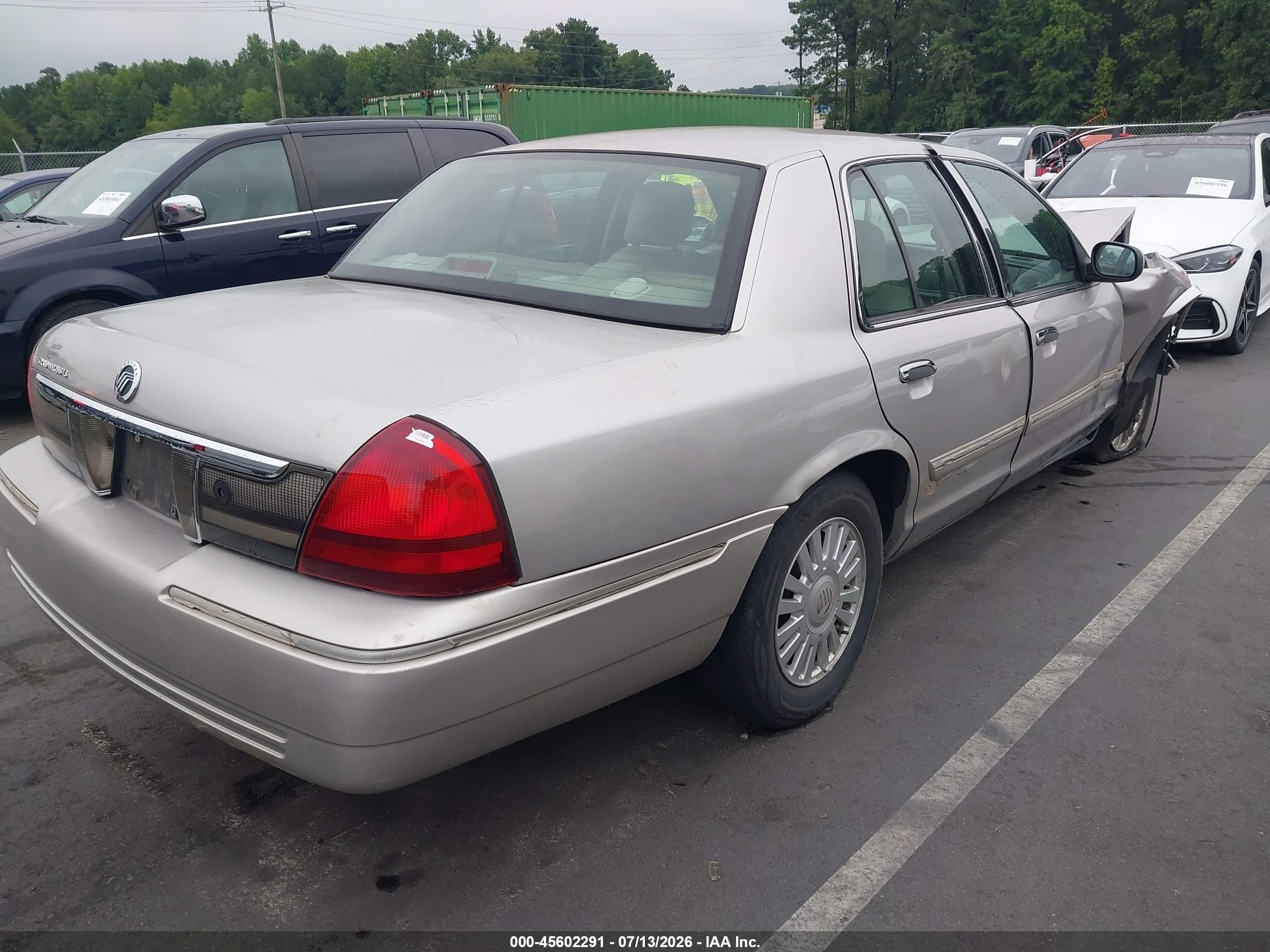 2010 Mercury Grand Marquis Ls (fleet Only) Champagne vin: 2MEBM7FVXAX612409