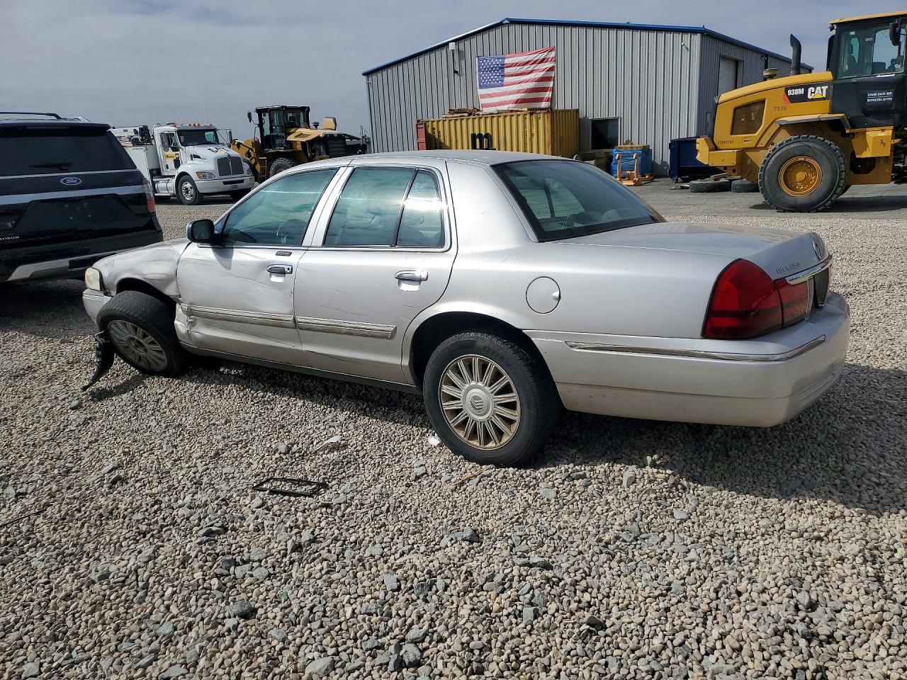 2011 Mercury Grand Marquis Ls Brown vin: 2MEBM7FVXBX605722