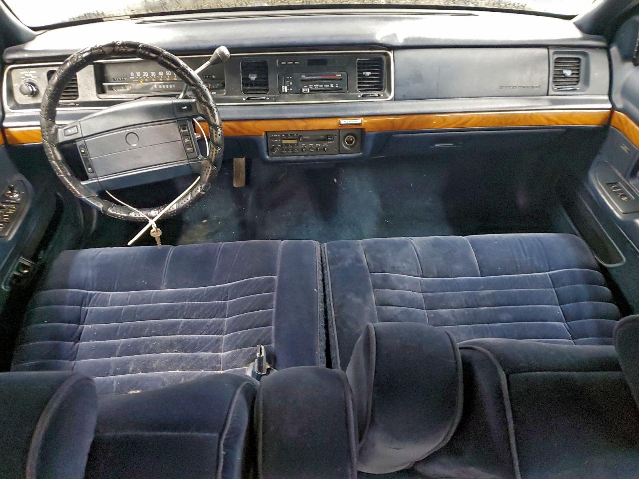 1992 Mercury Grand Marquis Gs Blue vin: 2MECM74W4NX723804