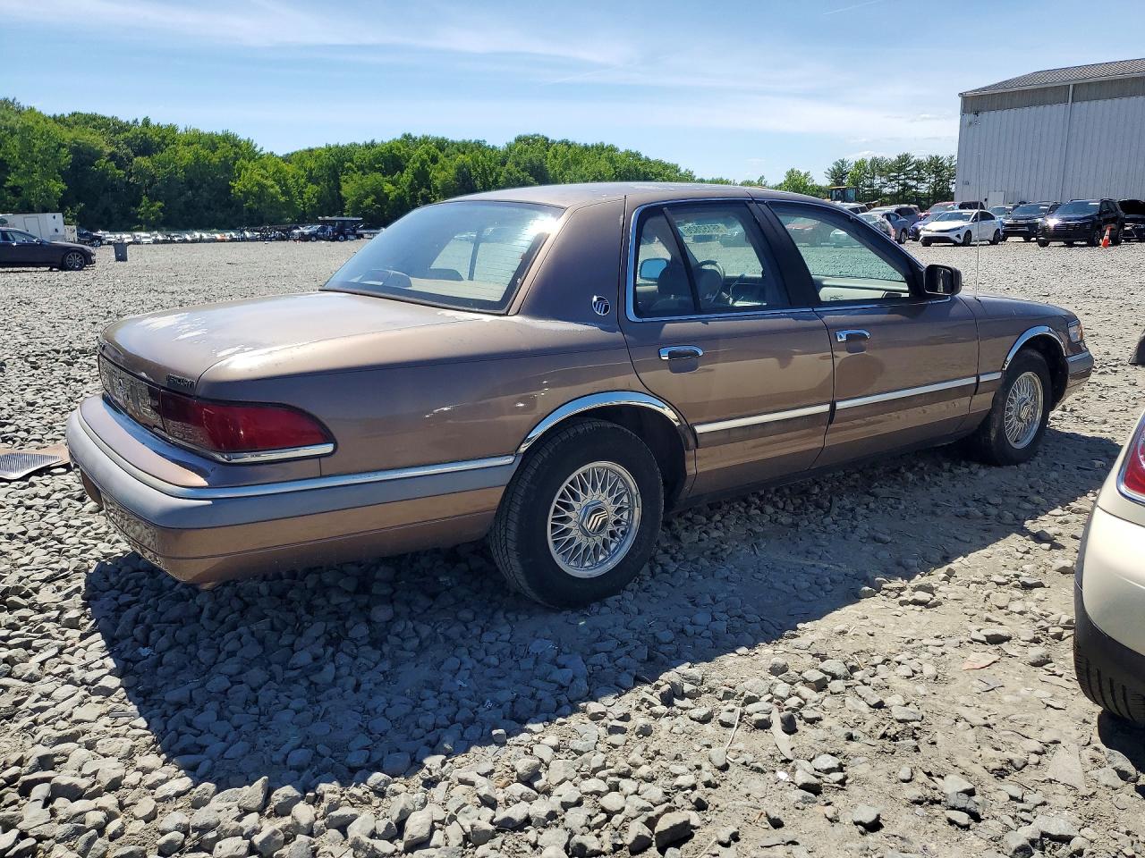 1992 Mercury Grand Marquis Tan vin: 2MECM75W4NX684937