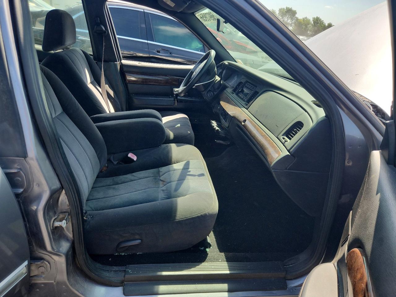 2006 Mercury Grand Marquis Gs Gray vin: 2MEFM74V06X646175