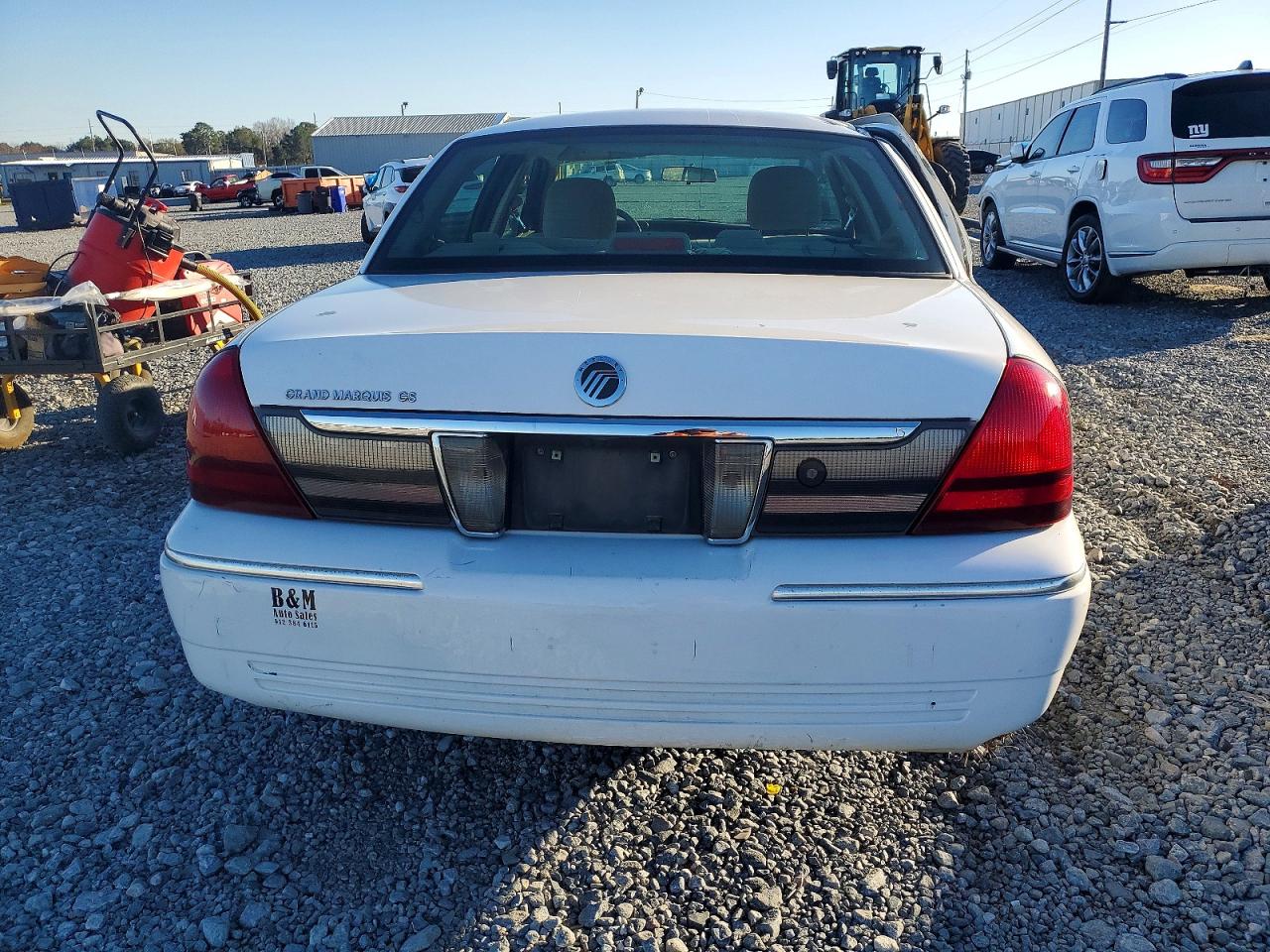 2007 Mercury Grand Marquis Gs White vin: 2MEFM74V07X603392