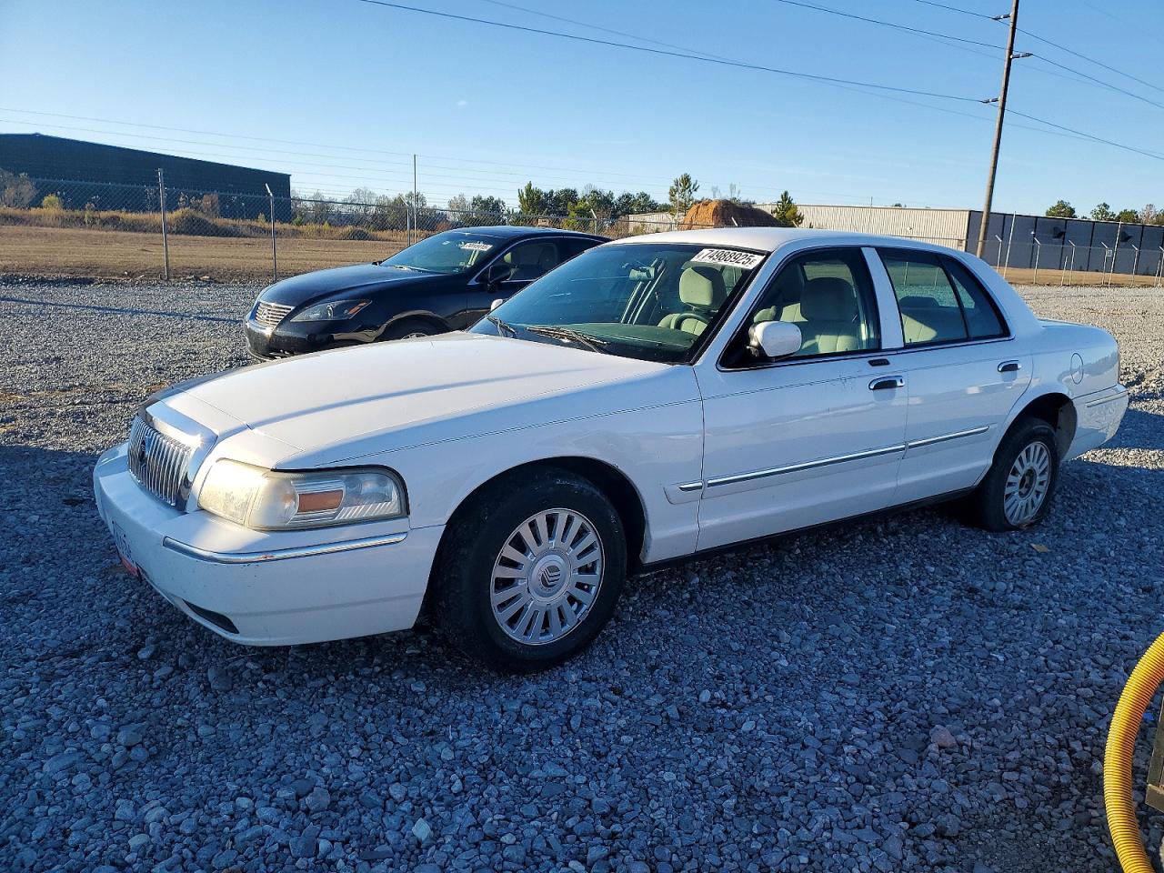 2007 Mercury Grand Marquis Gs White vin: 2MEFM74V07X603392