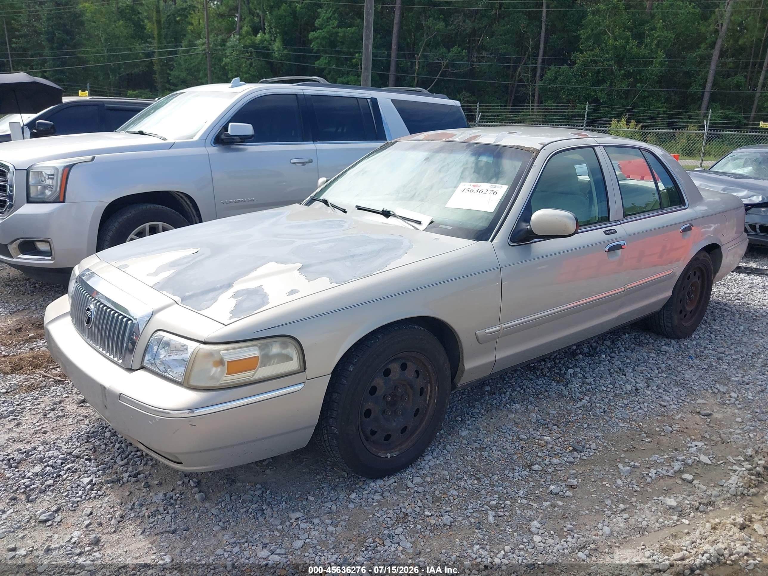 2008 Mercury Grand Marquis Gs Champagne vin: 2MEFM74V08X639763