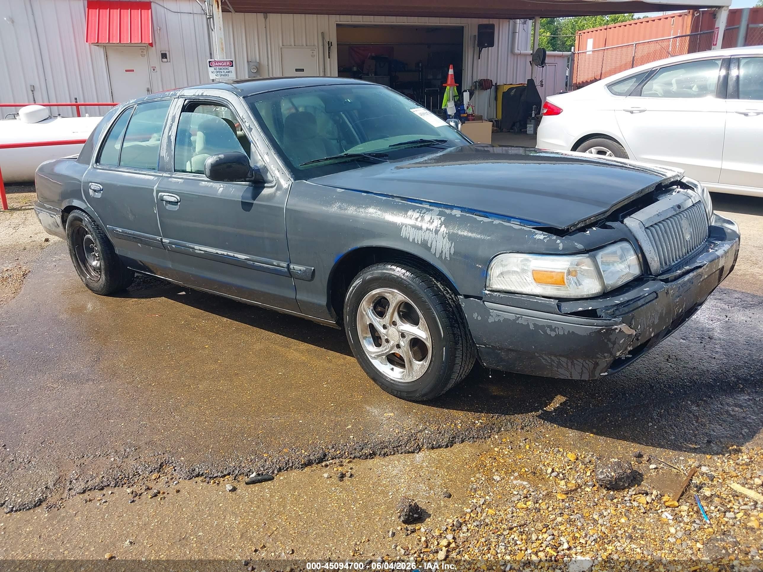 2008 Mercury Grand Marquis Gs Gray vin: 2MEFM74V18X622261