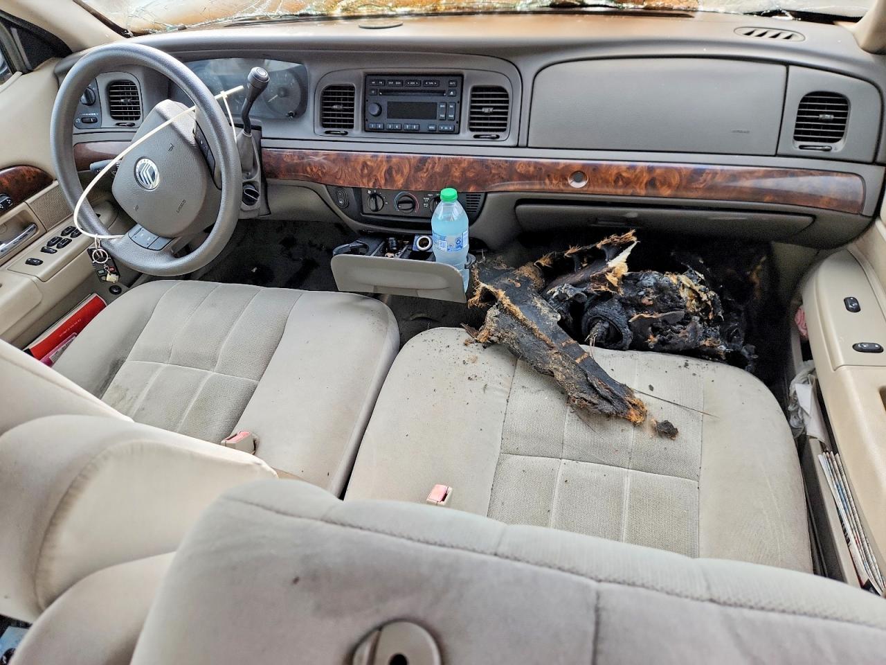 2008 Mercury Grand Marquis Gs Burgundy vin: 2MEFM74V18X653638