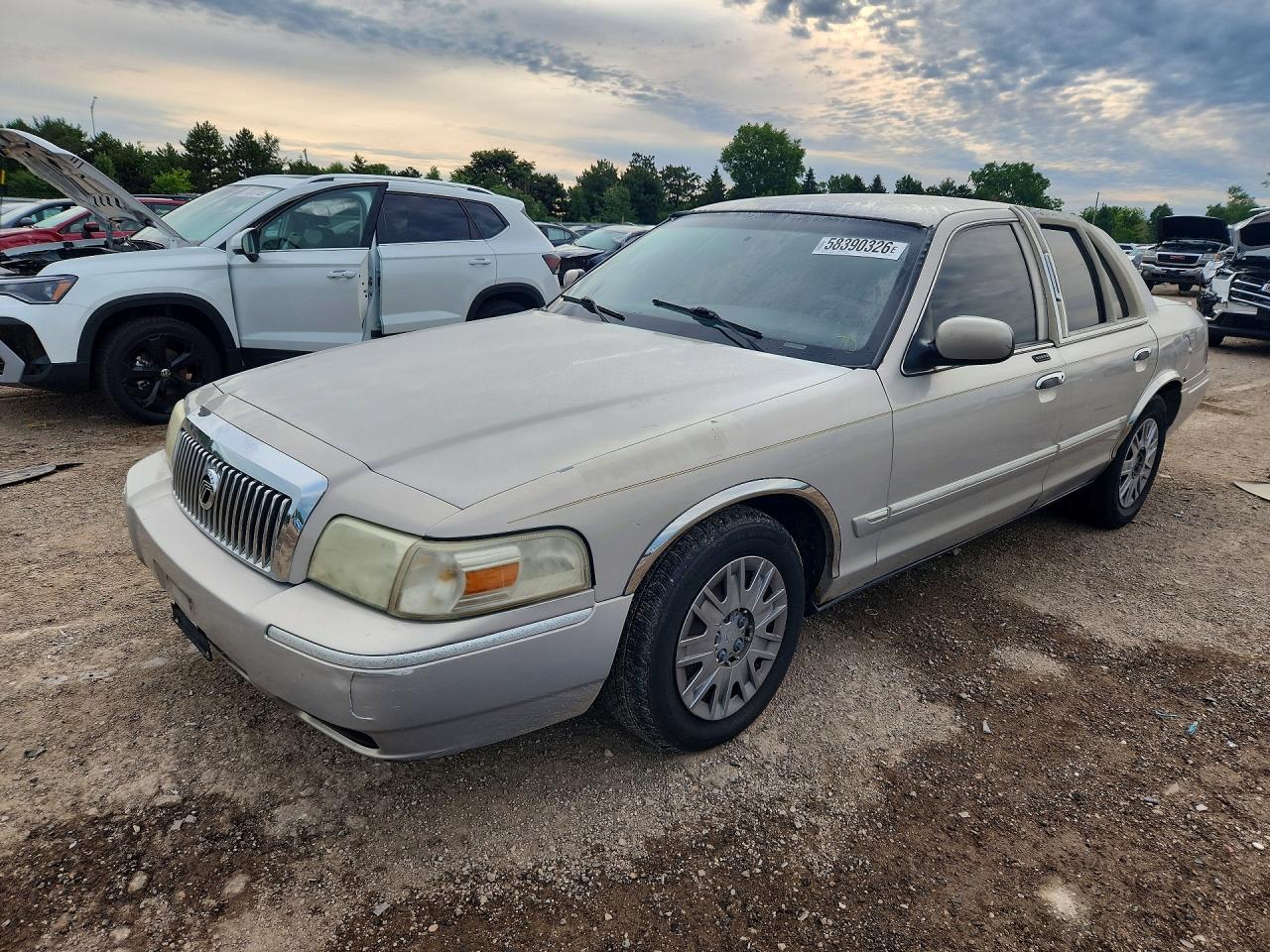2006 Mercury Grand Marquis Gs Gold vin: 2MEFM74V26X609225