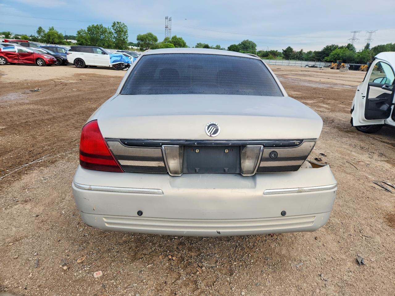 2006 Mercury Grand Marquis Gs Gold vin: 2MEFM74V26X609225