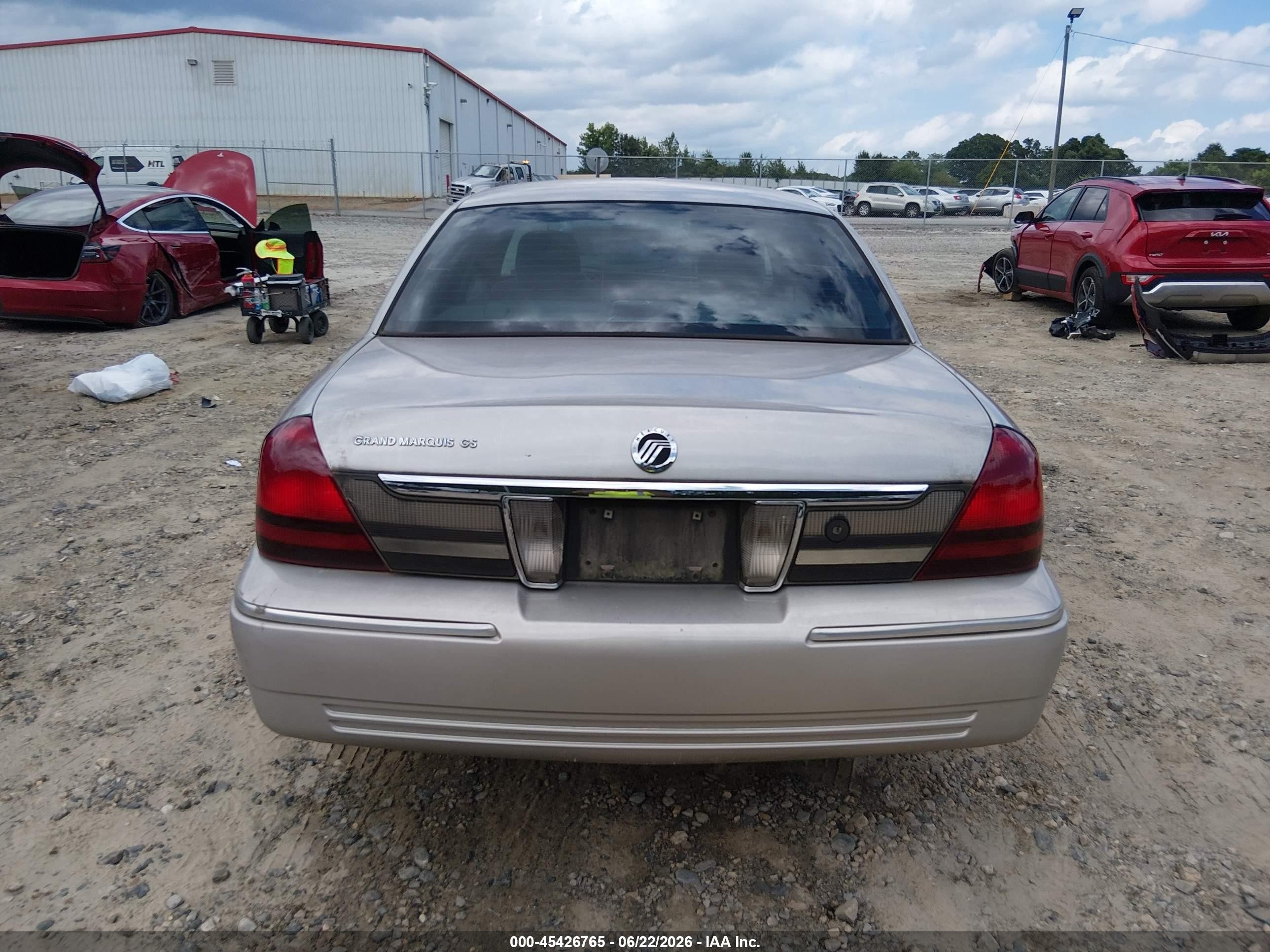2006 Mercury Grand Marquis Gs Silver vin: 2MEFM74V26X617633