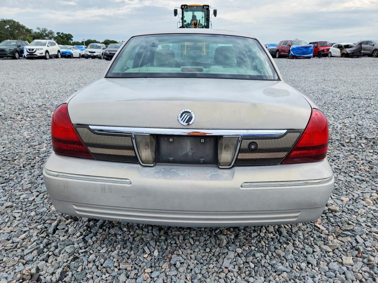 2006 Mercury Grand Marquis Gs Tan vin: 2MEFM74V26X618054