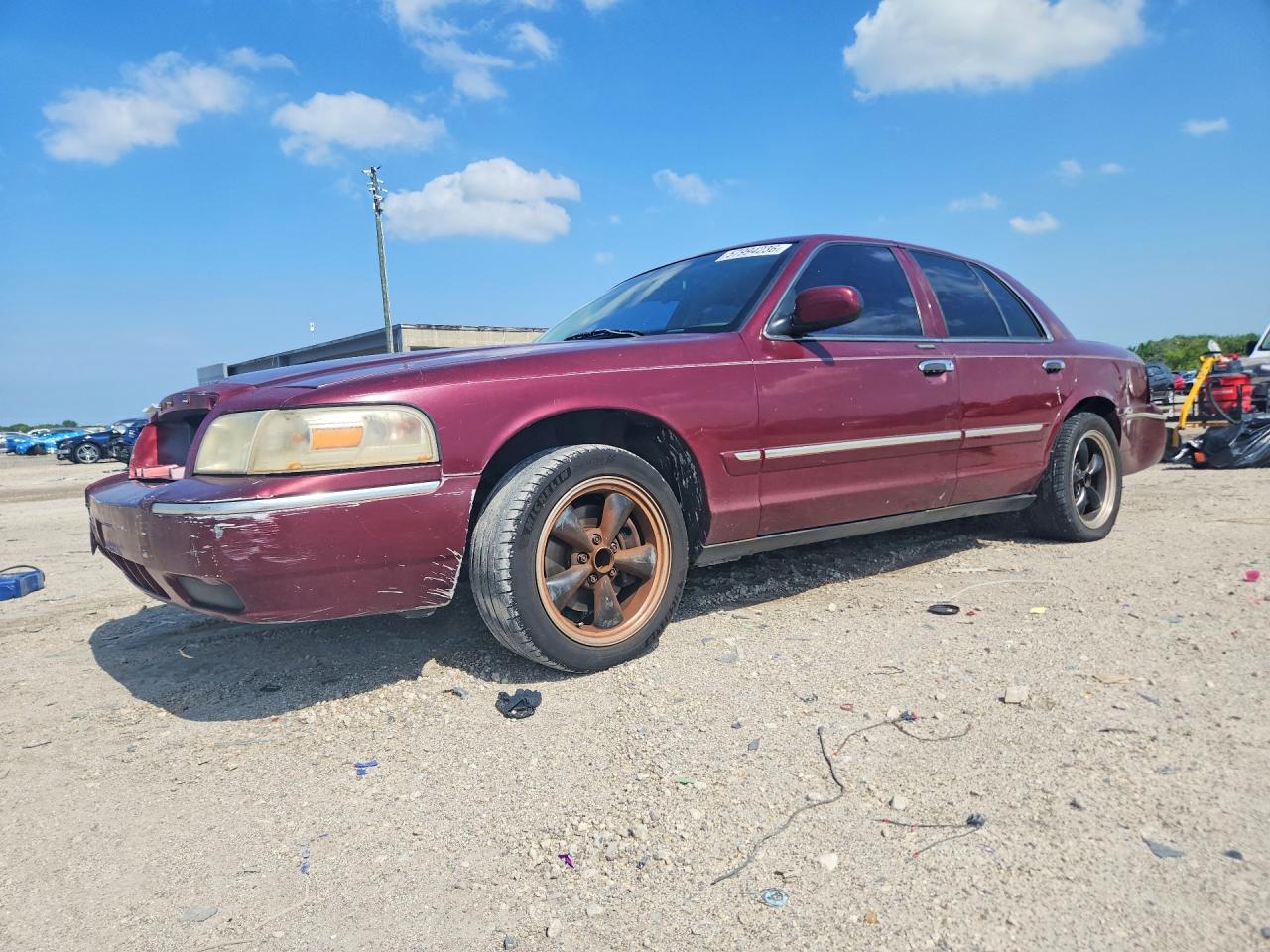 2007 Mercury Grand Marquis Gs Burgundy vin: 2MEFM74V27X620484