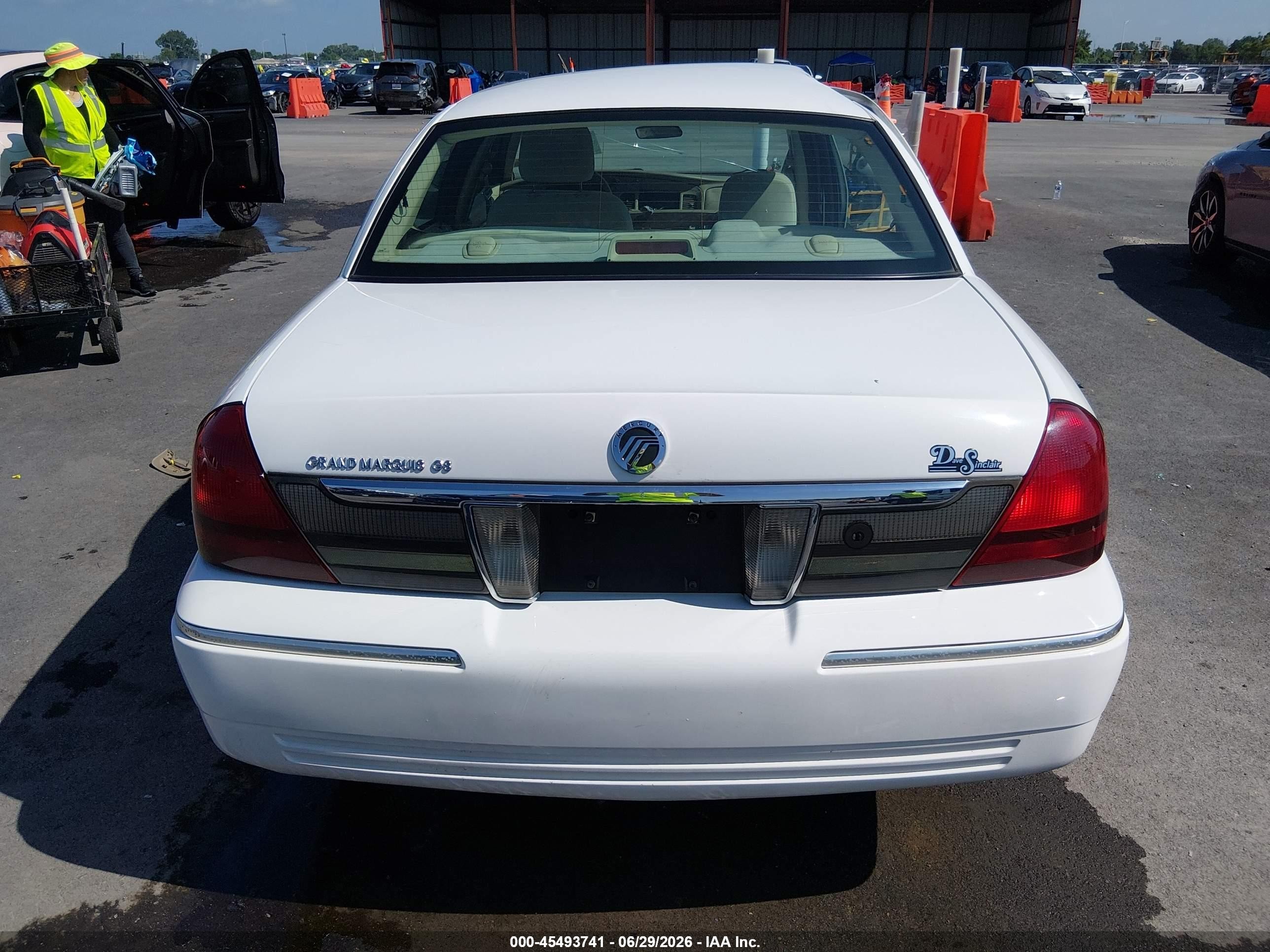 2006 Mercury Grand Marquis Gs White vin: 2MEFM74V36X612733