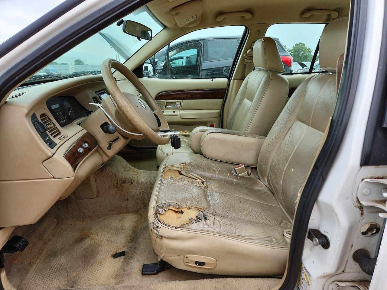 2006 Mercury Grand Marquis Gs White vin: 2MEFM74V36X649779