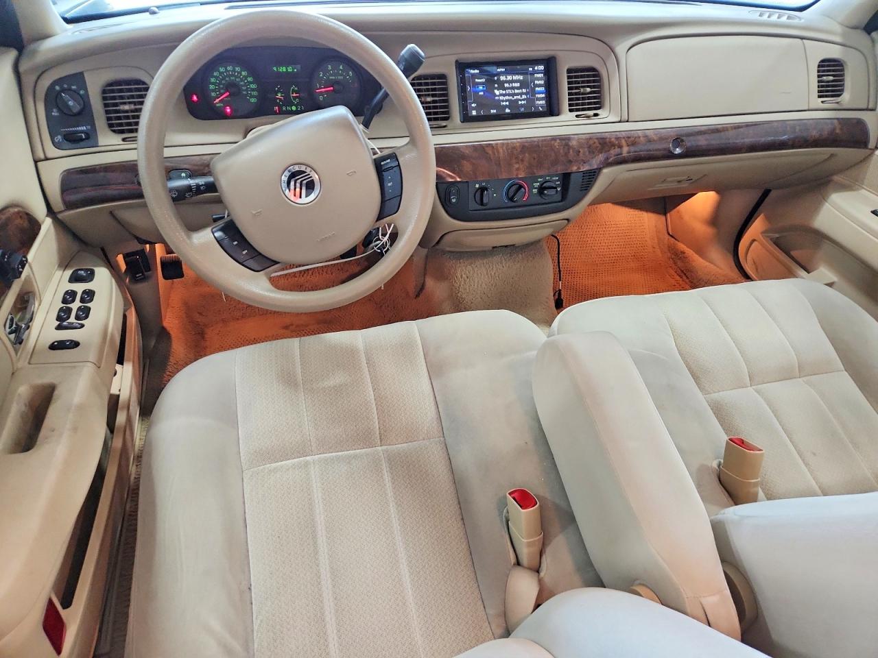 2006 Mercury Grand Marquis Gs Tan vin: 2MEFM74V46X648267