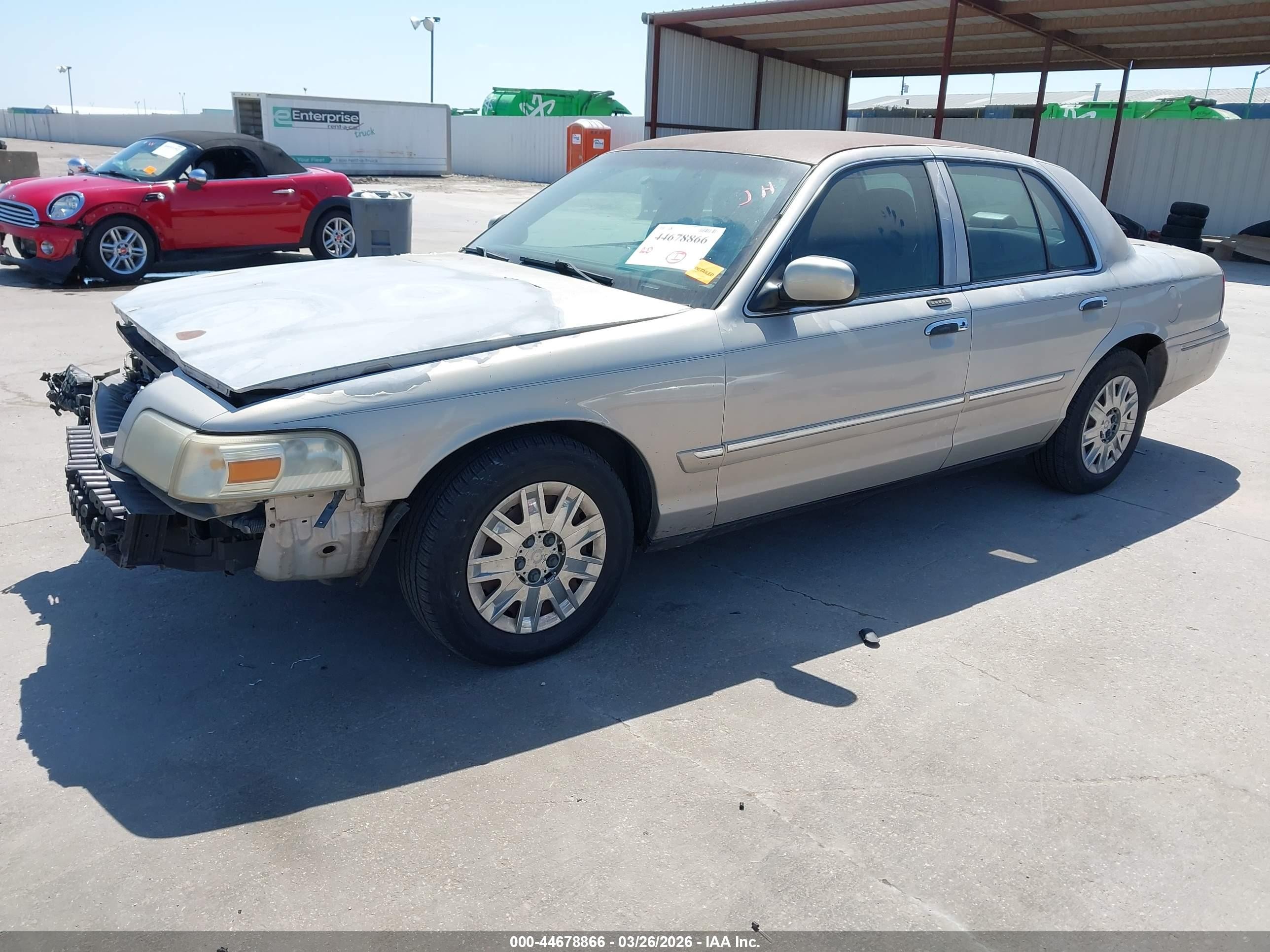 2008 Mercury Grand Marquis Gs Бежевый vin: 2MEFM74V48X631245