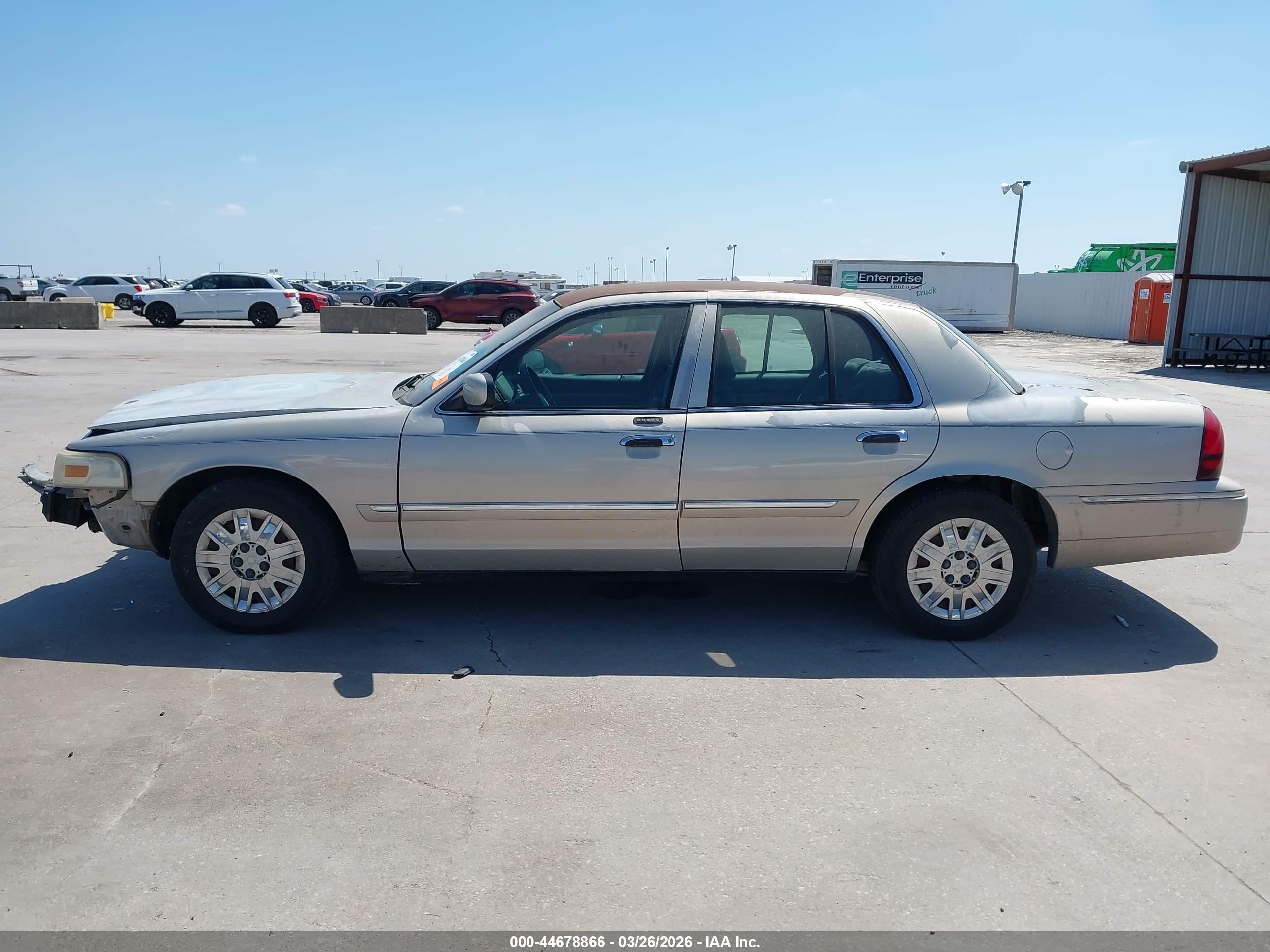 2008 Mercury Grand Marquis Gs Бежевый vin: 2MEFM74V48X631245