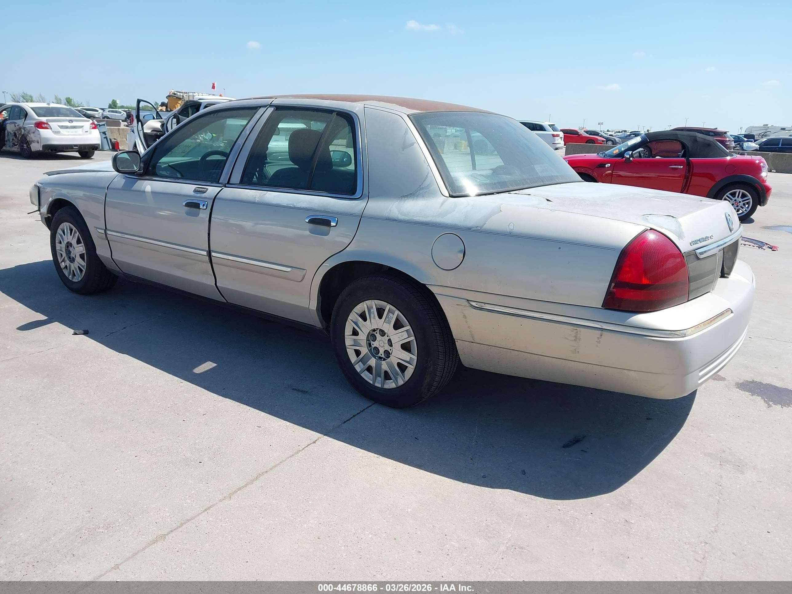 2008 Mercury Grand Marquis Gs Бежевый vin: 2MEFM74V48X631245