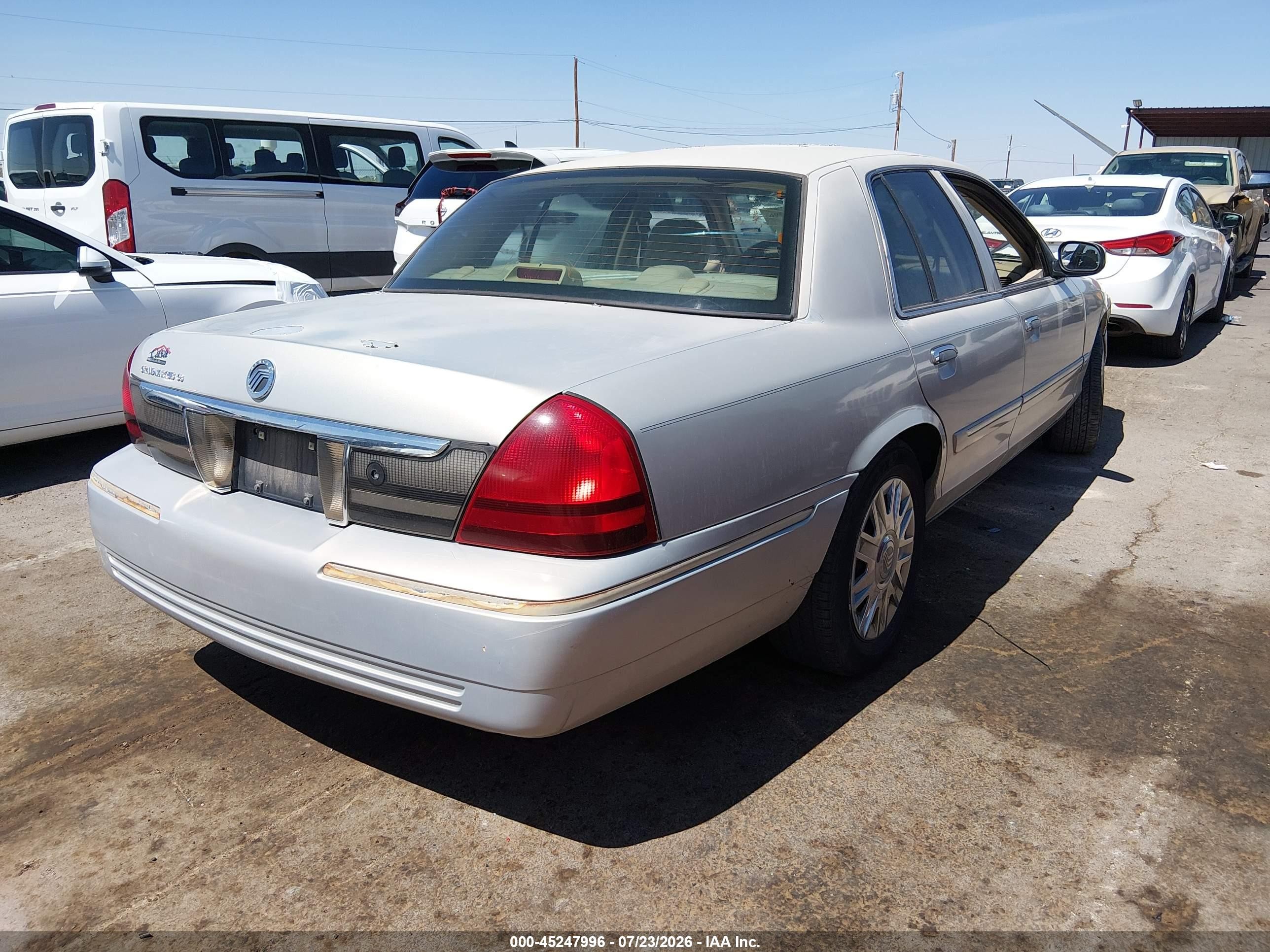 2008 Mercury Grand Marquis Gs Silver vin: 2MEFM74V48X658364