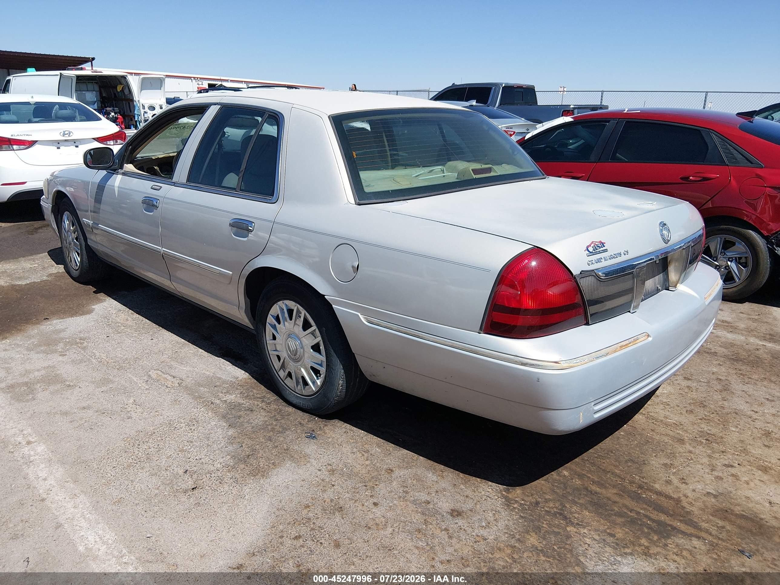 2008 Mercury Grand Marquis Gs Silver vin: 2MEFM74V48X658364