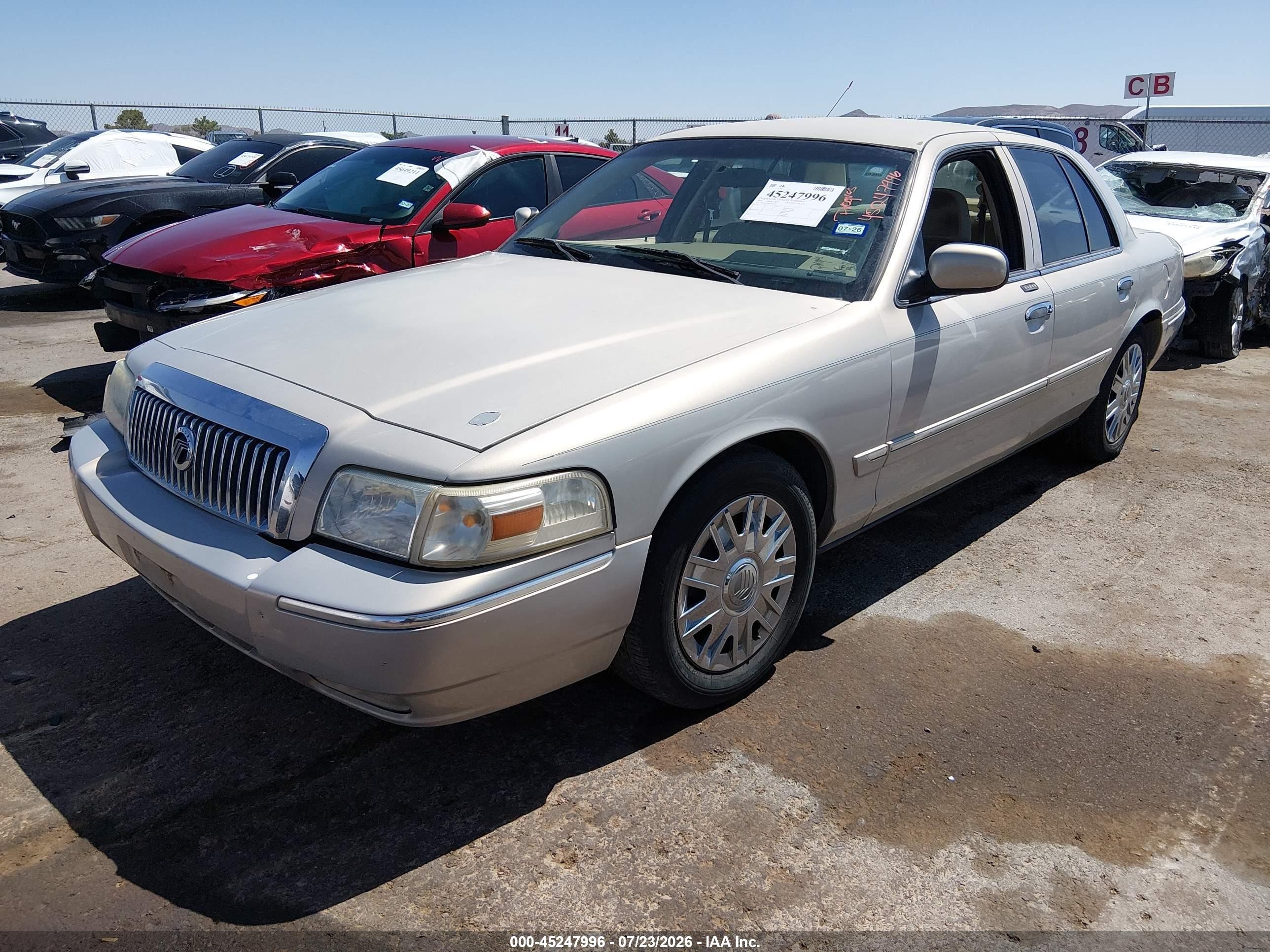 2008 Mercury Grand Marquis Gs Silver vin: 2MEFM74V48X658364