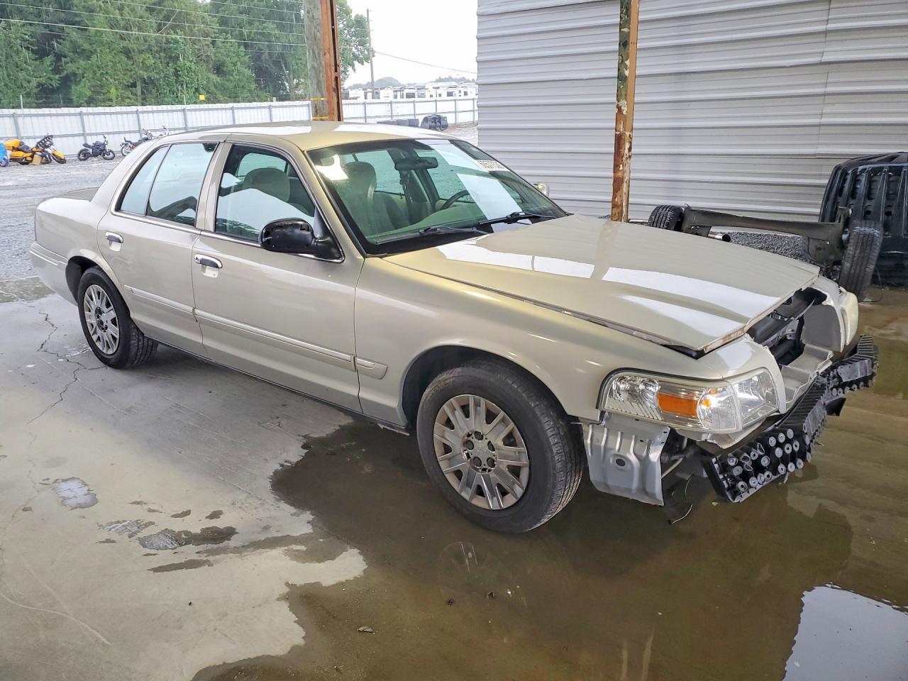 2006 Mercury Grand Marquis Gs Silver vin: 2MEFM74V56X650044
