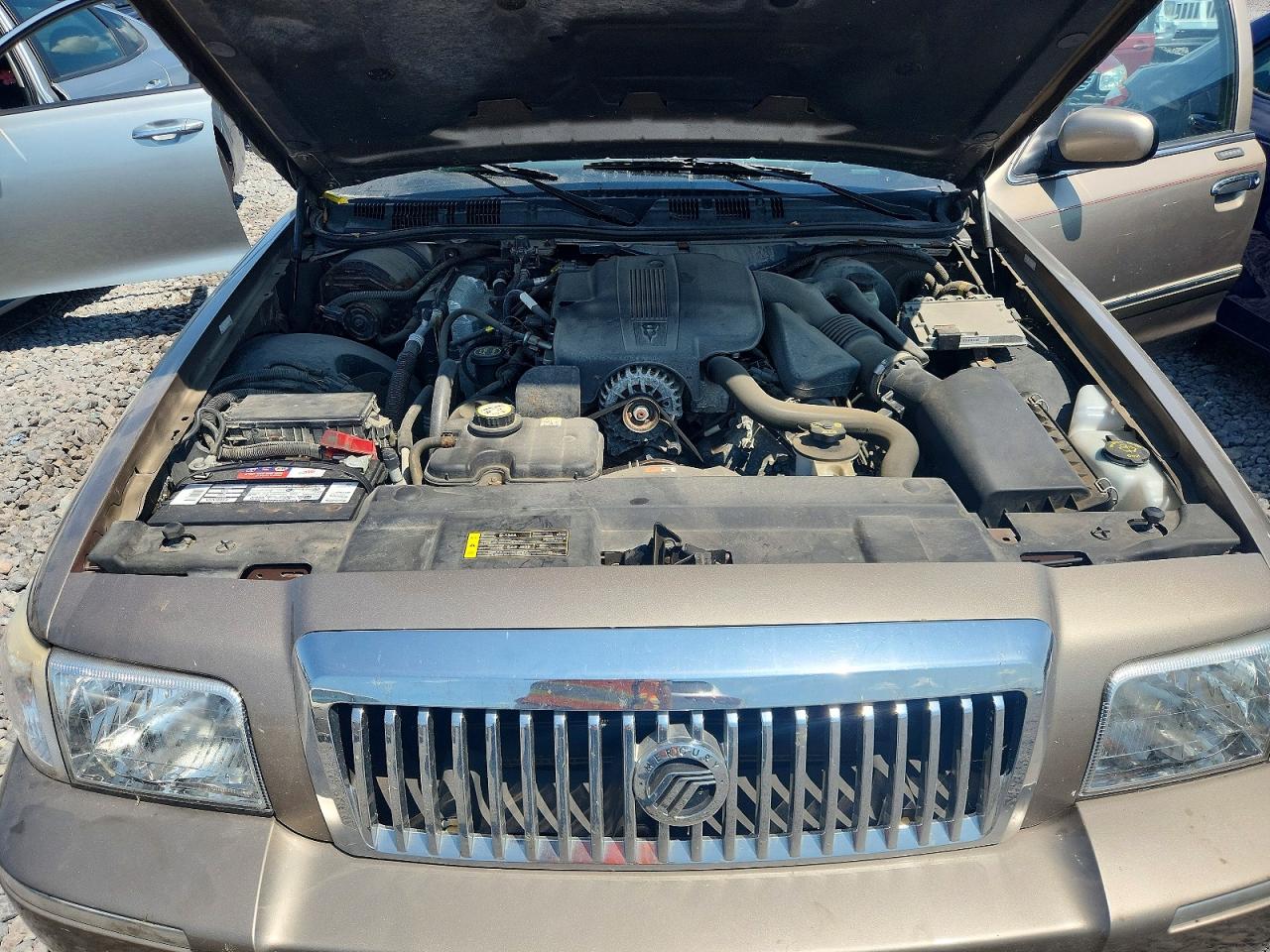 2006 Mercury Grand Marquis Gs Tan vin: 2MEFM74V56X652277