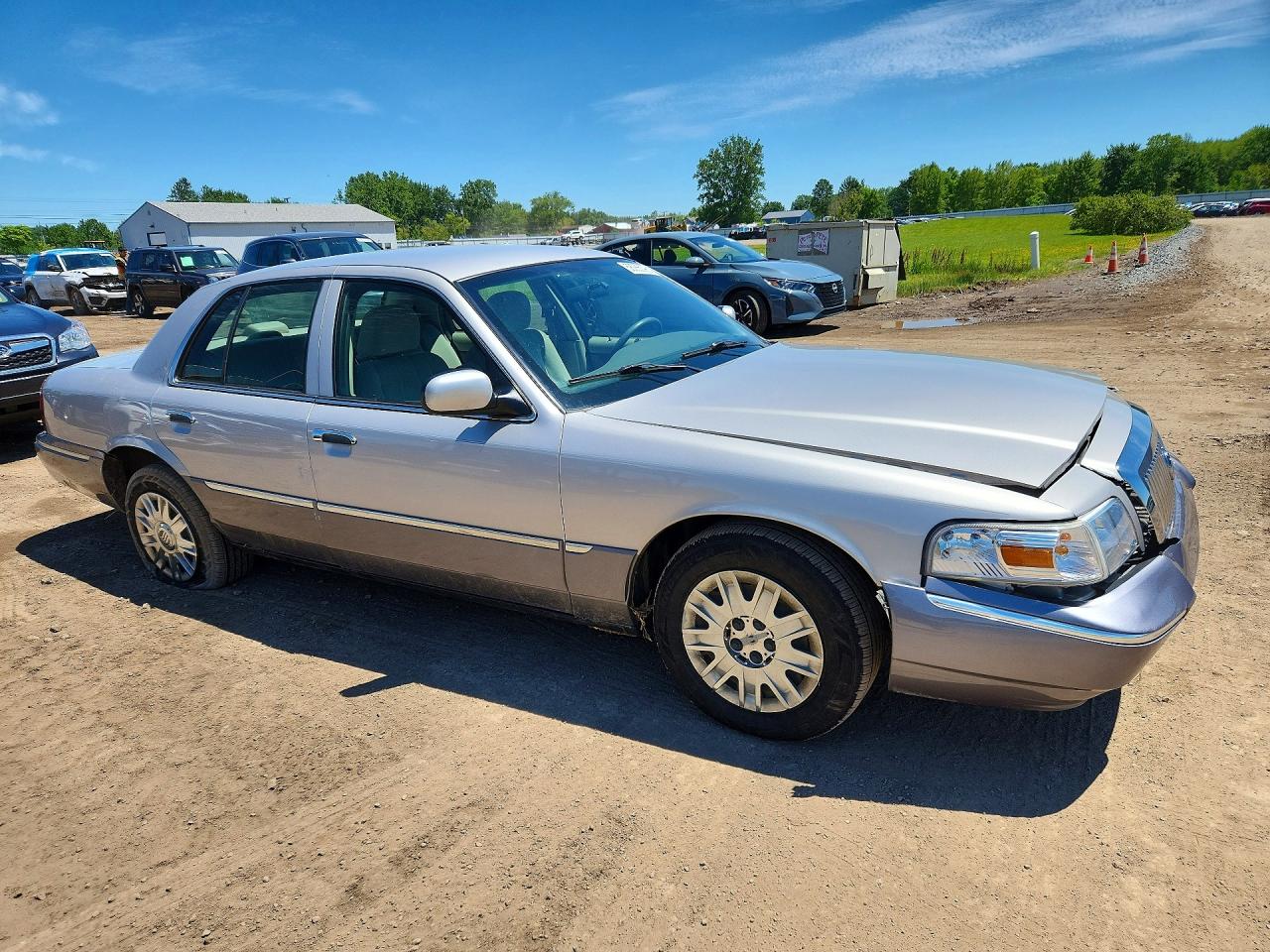2006 Mercury Grand Marquis Gs Silver vin: 2MEFM74V66X627002