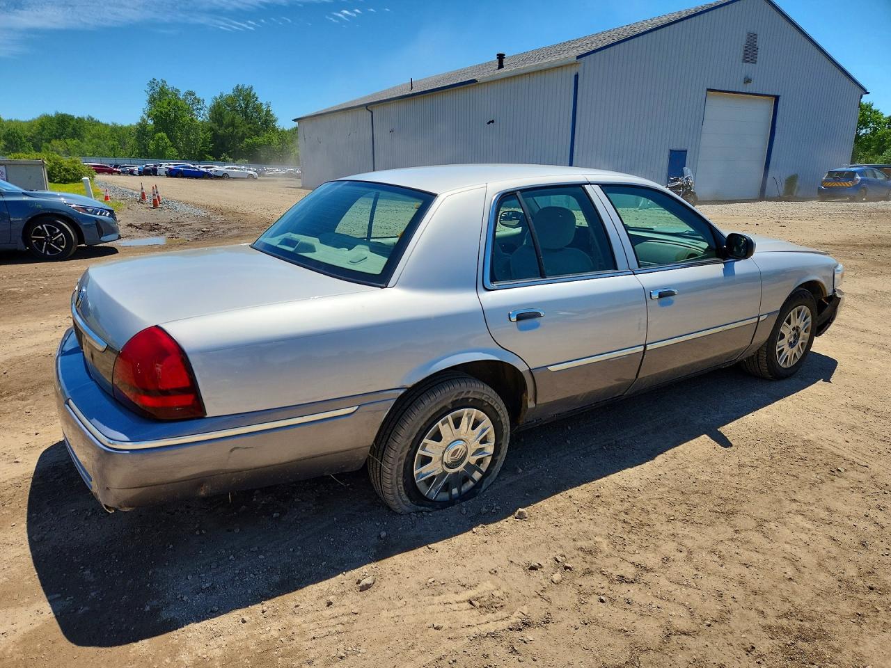 2006 Mercury Grand Marquis Gs Silver vin: 2MEFM74V66X627002