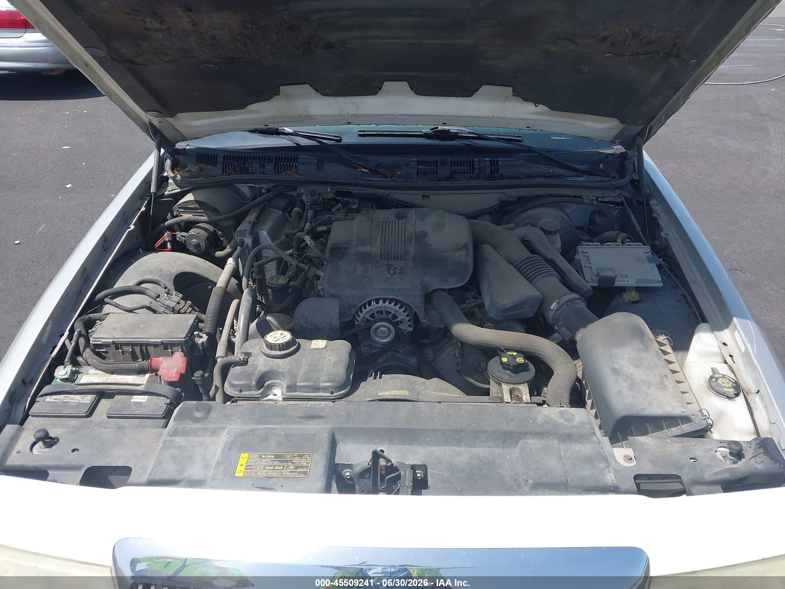 2006 Mercury Grand Marquis Gs Silver vin: 2MEFM74V66X645175