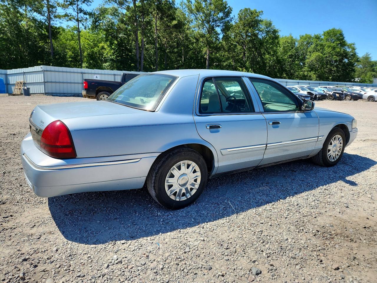 2007 Mercury Grand Marquis Gs Синий vin: 2MEFM74V67X613411